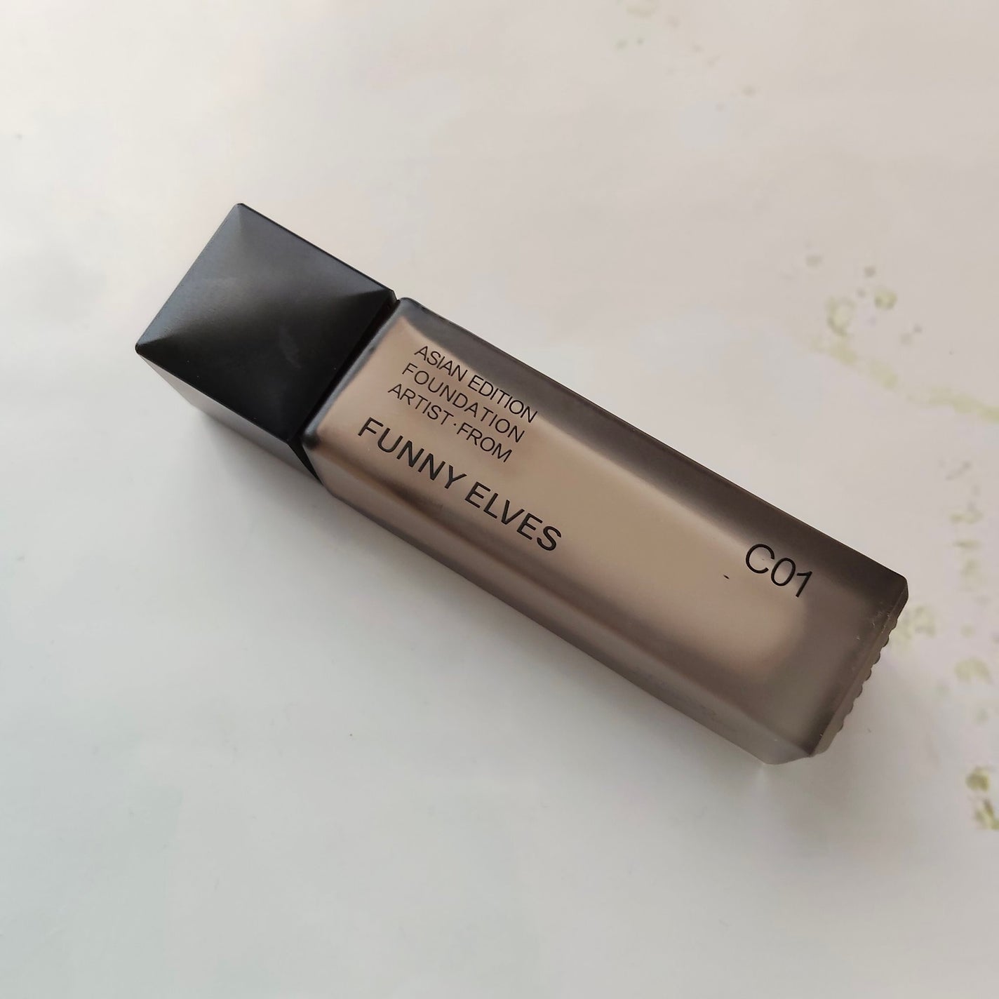 コンシーラー/FUNNY ELVES方里/リキッドコンシーラーを使ったクチコミ(1枚目)