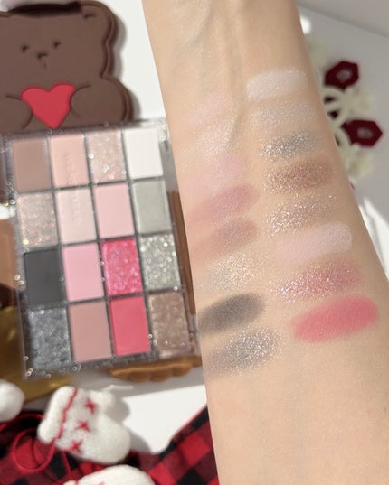 ソフトブラーリングアイパレット/wakemake/アイシャドウパレットを使ったクチコミ(4枚目)