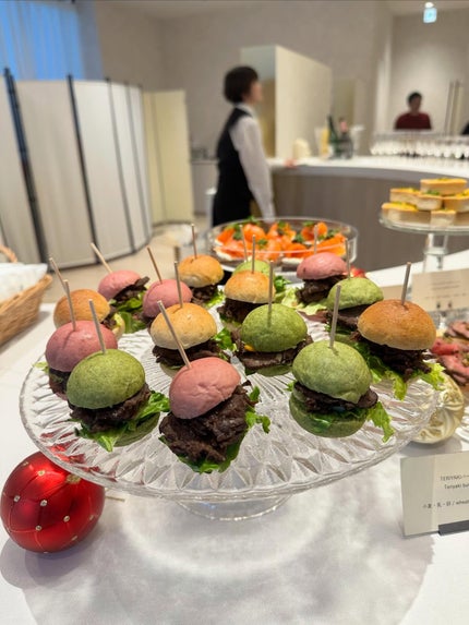 Yas_tinn on LIPS 「今年の「YA-MAN」が贈るホリデーのテーマは「つなぐ」🧑🎄..」(6枚目)