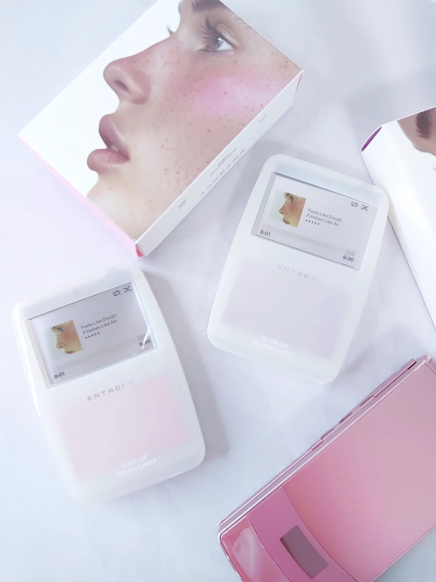 スライドアップドウチーク/ENTROPY/ジェル・クリームチークを使ったクチコミ（2枚目）