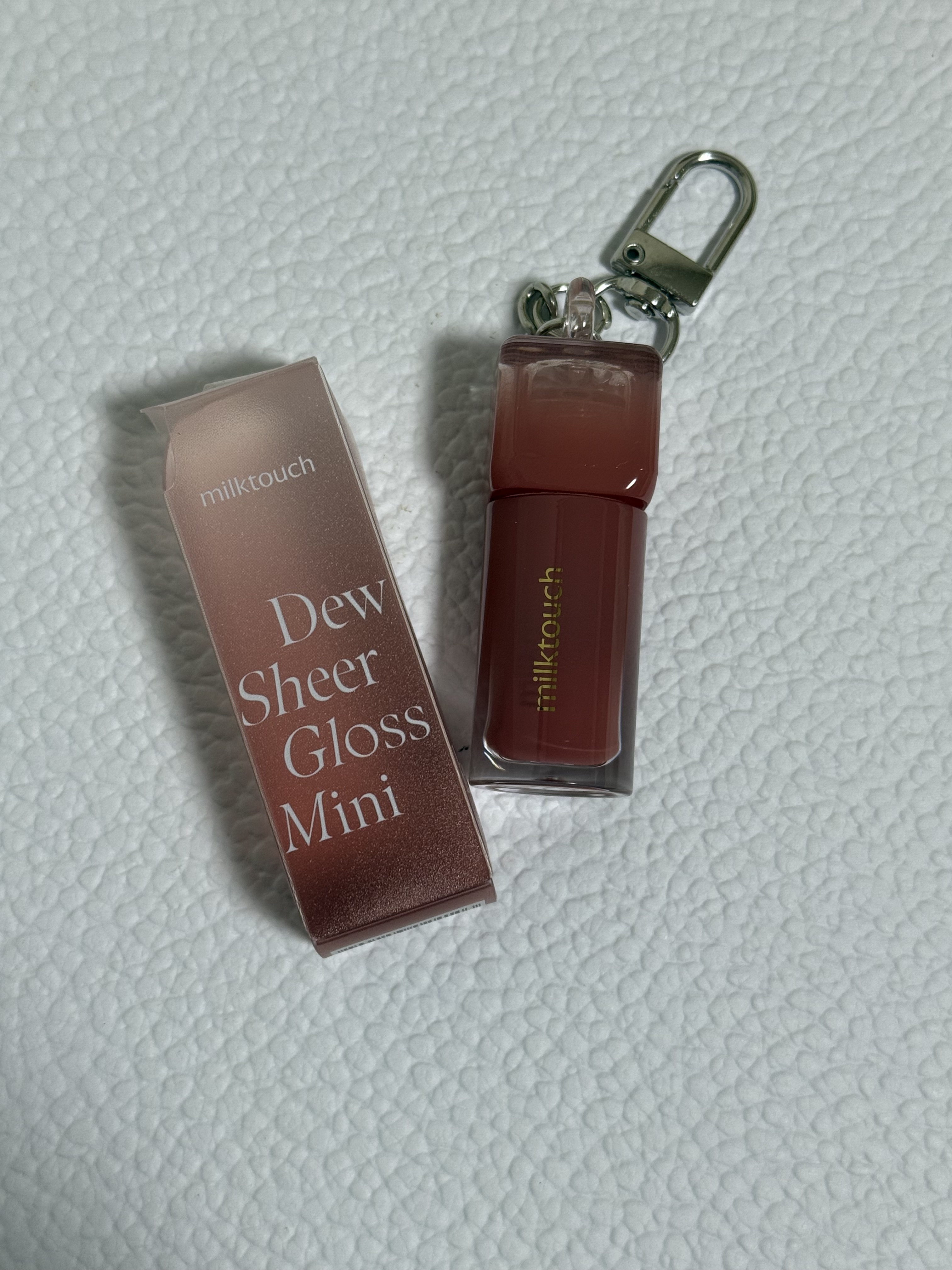 デューステインシアーリップグロス/Milk Touch/リップグロスを使ったクチコミ（1枚目）