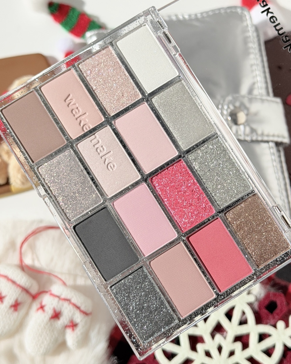 ソフトブラーリングアイパレット/wakemake/アイシャドウパレットを使ったクチコミ（3枚目）