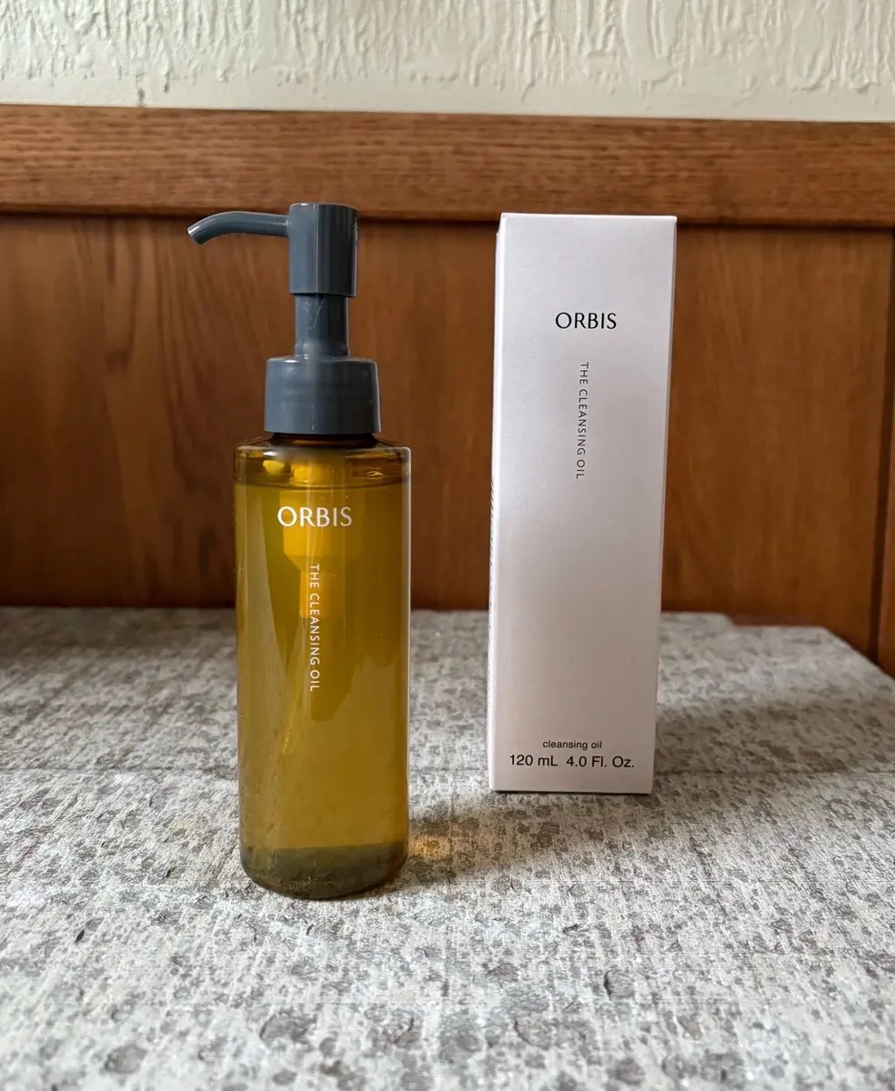 オルビスの商品モニターに参加中です。

毛穴奥の微細な汚れにアプローチする特徴があるクレンジングだそう✨

さらっと軽いのでなじませやすいです！
しっとりした使い心地も好きでした◎

使い続けるのが楽しみです😌✨

#オルビスザクレンジン