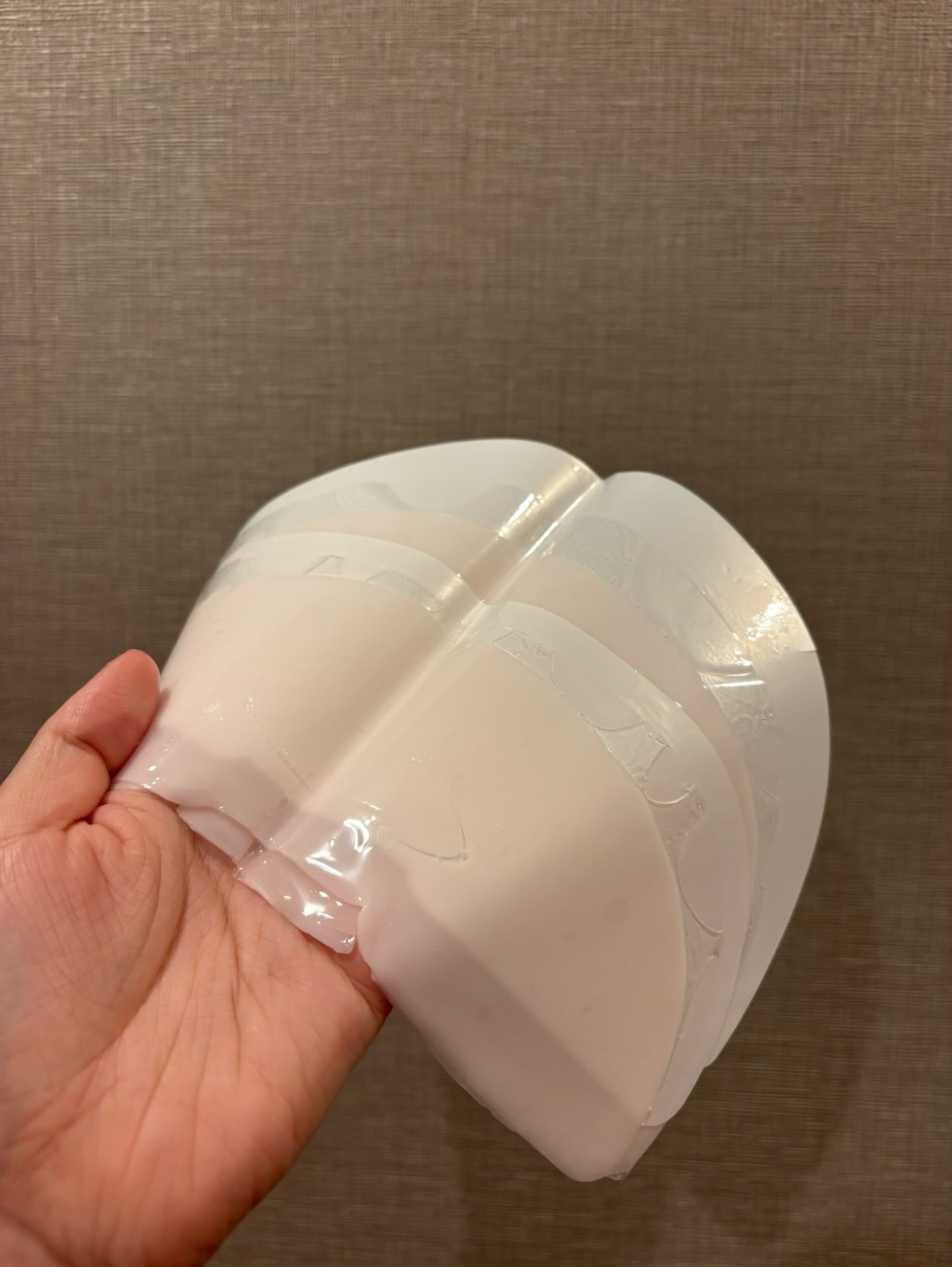 レッドコラーゲンハイドロゲルマスク/avajar/シートマスク・パックを使ったクチコミ（3枚目）