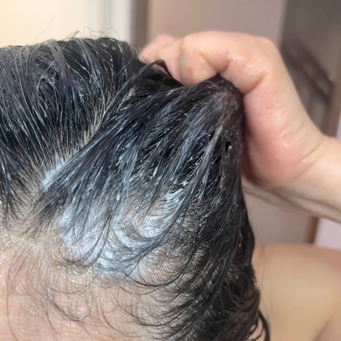 ミスクレオ on LIPS 「自宅で続ける高級サロンヘアケアを目指して開発されたヘアケアのセ..」(8枚目)