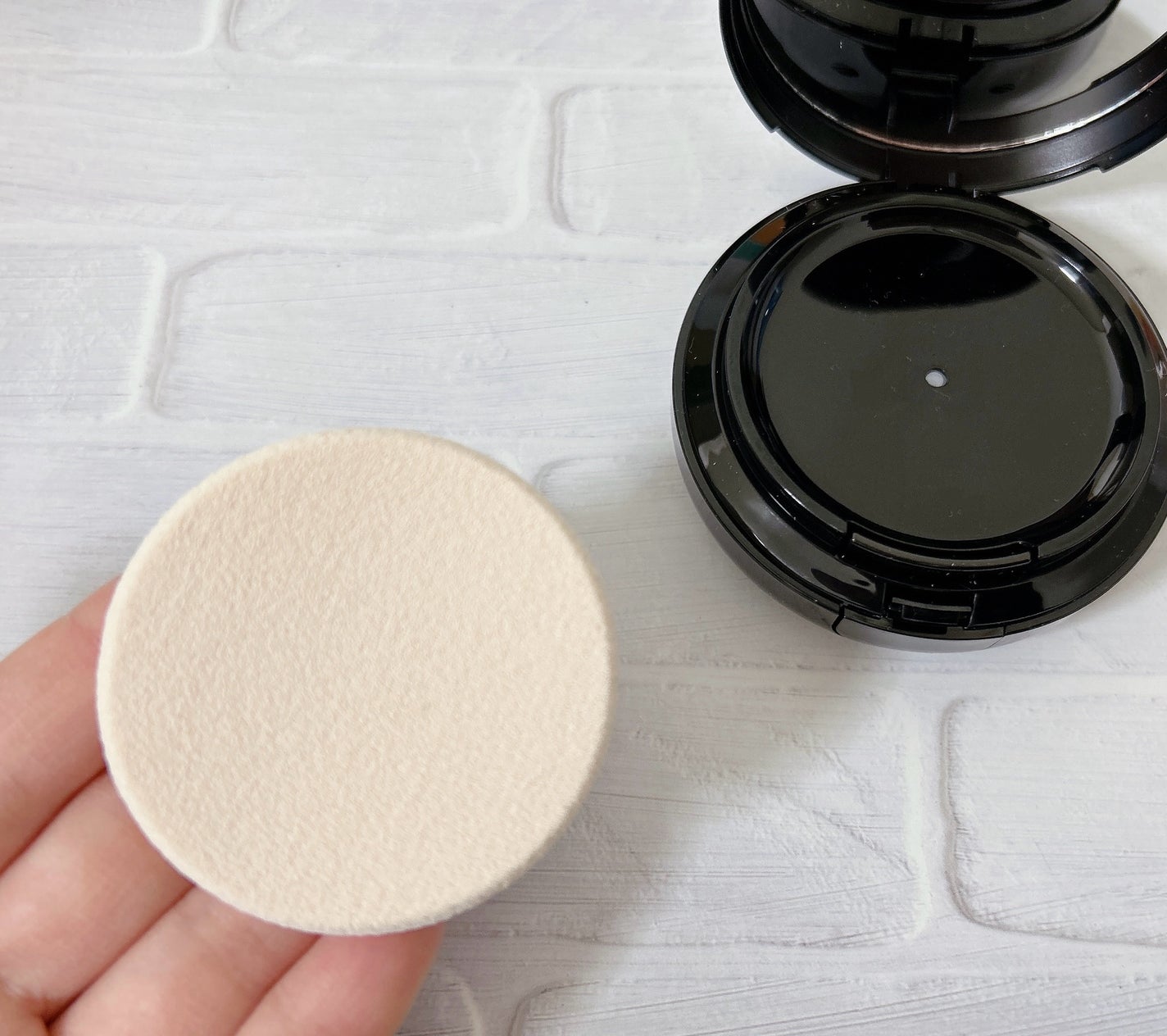 ミネラルリキッドリー ファンデーション SPF22 PA++/MiMC/リキッドファンデーションを使ったクチコミ(6枚目)