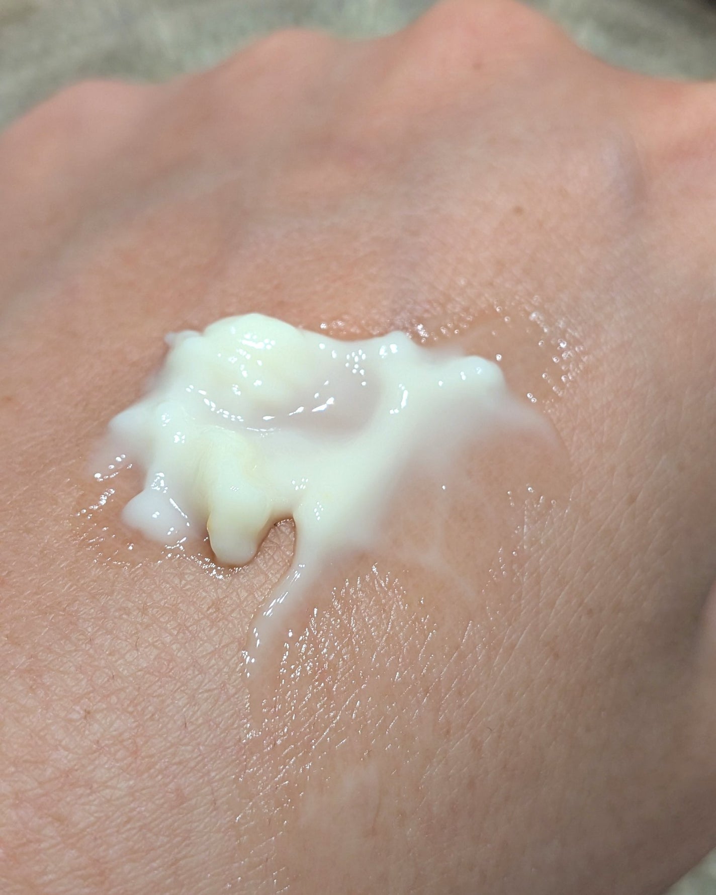 フロムロストゥービューティー メルティボディババロア/From Loss To Beauty/ボディクリームを使ったクチコミ(3枚目)