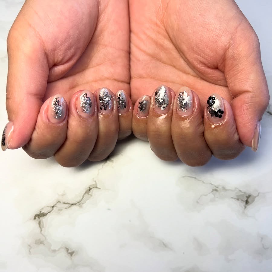 #ネイル,#ニュアンスネイル,#ジェルネイル,#ギャルネイル,#ネイル,#城陽ネイルのネイルデザイン