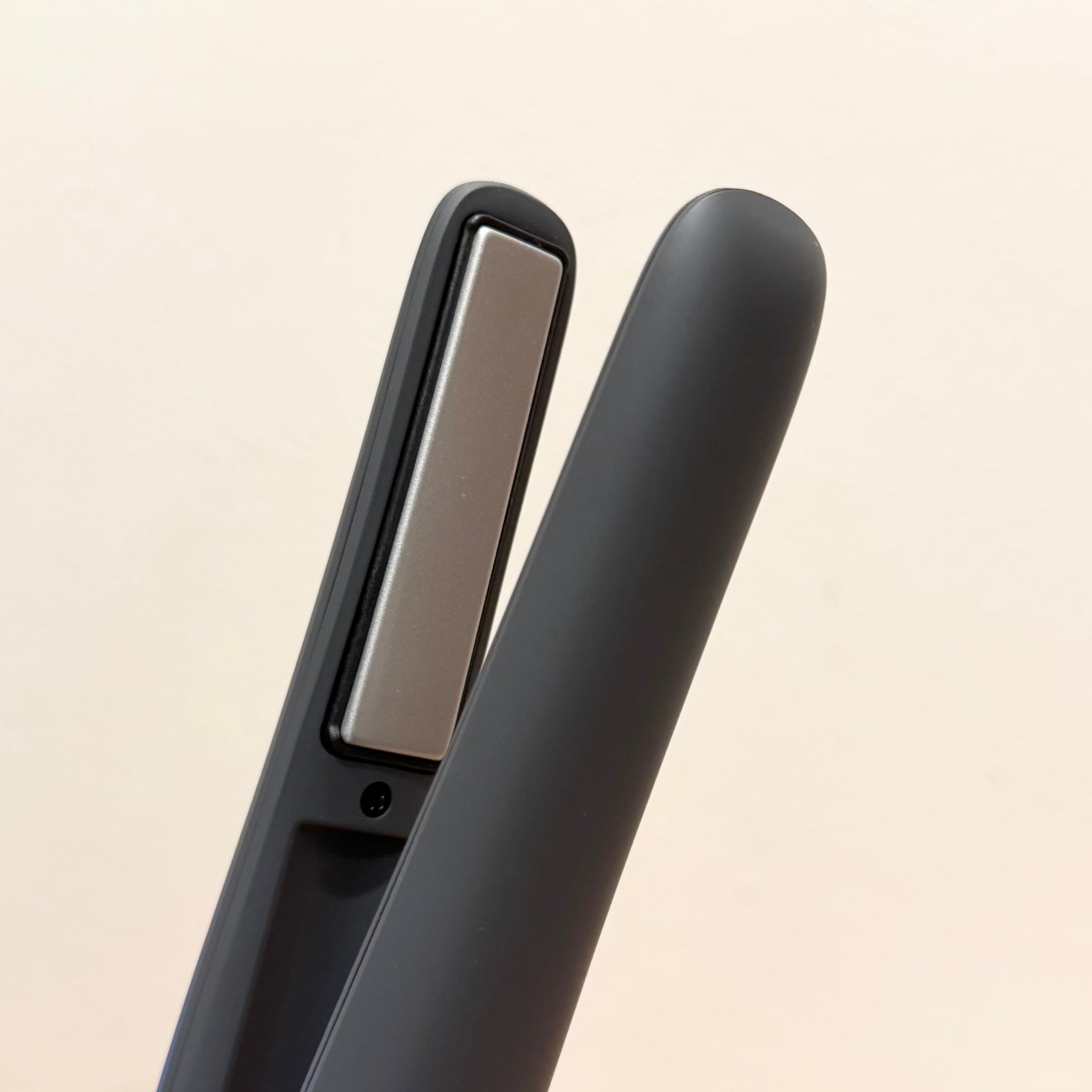 サロニア コードレス ストレートヘアアイロン/SALONIA/ストレートアイロンを使ったクチコミ(2枚目)