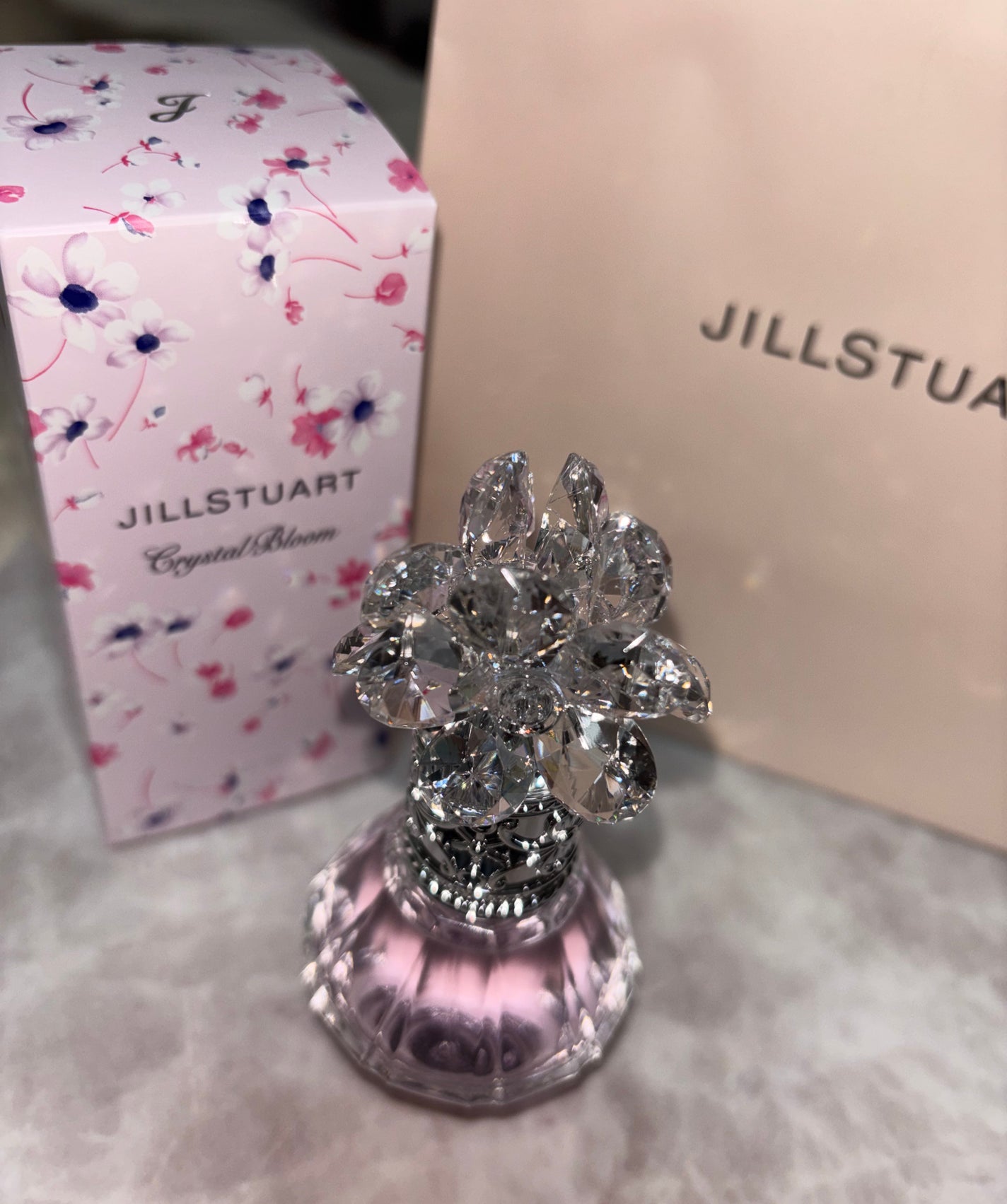 クリスタルブルーム パフュームド ヘアミスト/JILL STUART/ヘアミストを使ったクチコミ(3枚目)