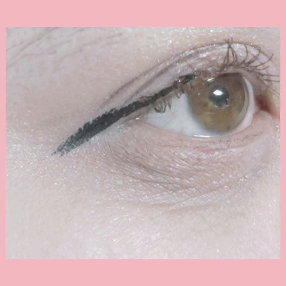 リキッドアイライナーR4/ラブ・ライナー/リキッドアイライナーを使ったクチコミ（1枚目）