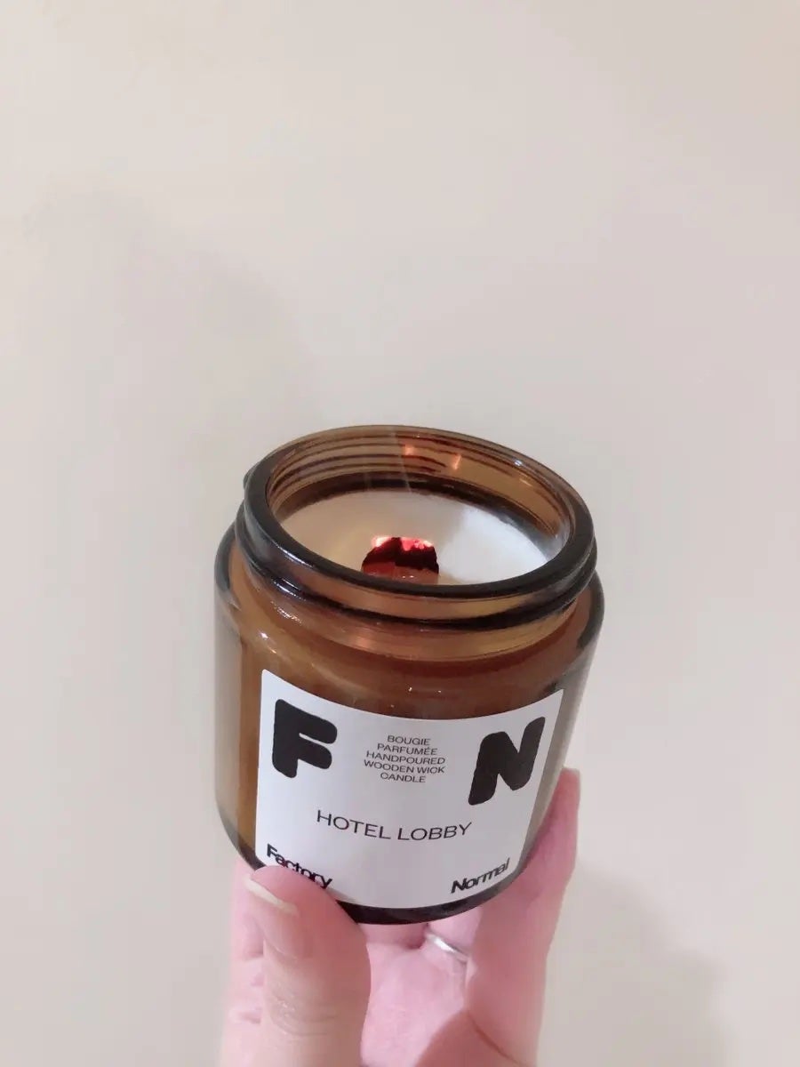 茶色い瓶 ウッド芯 キャンドル HOTELLOBBY/Factory Normal/アロマキャンドルを使ったクチコミ(1枚目)