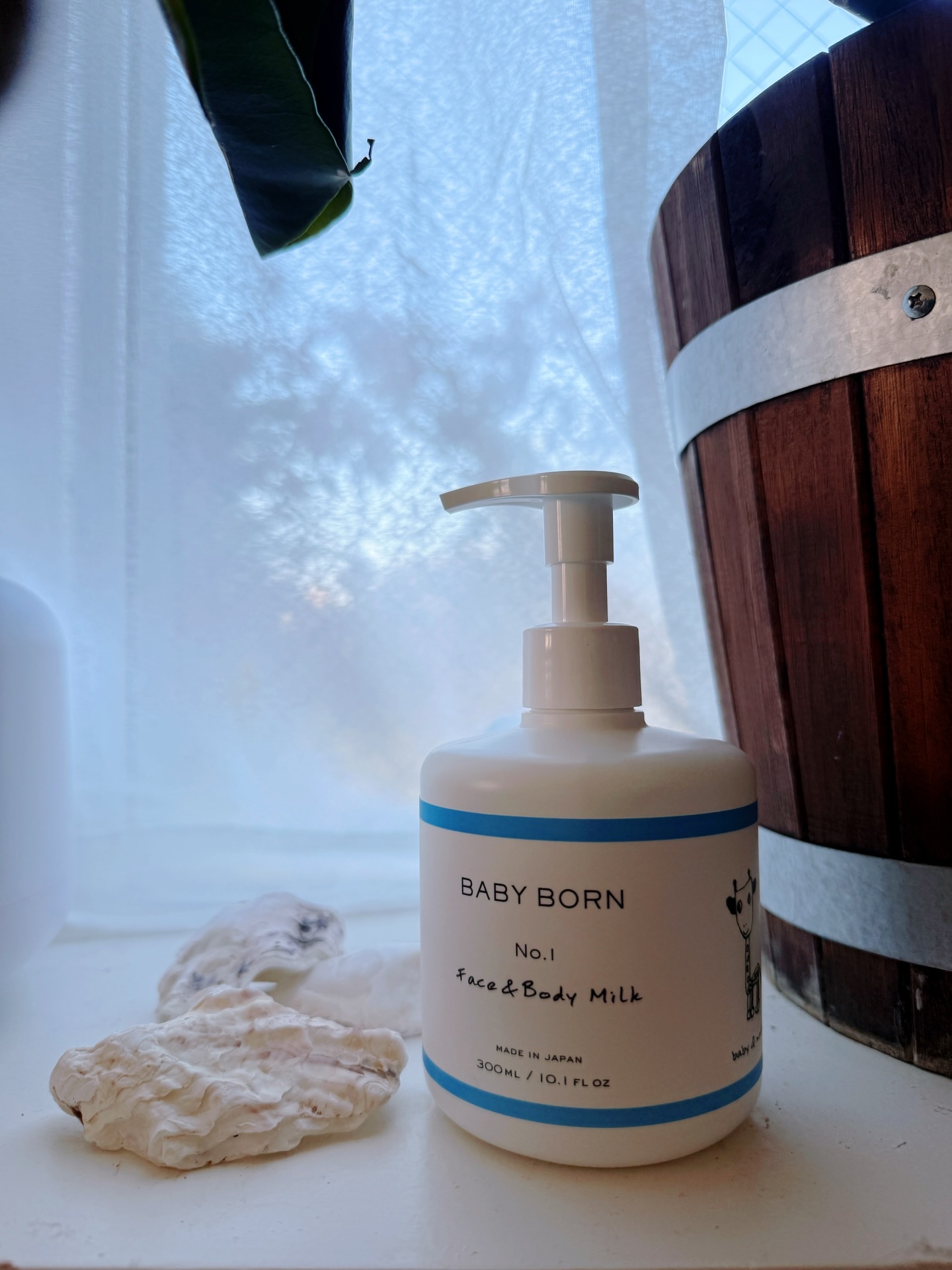 ⭐️子どもから大人まで何歳になっても使える、卒業のないスキンケア
⭐️何を使うか迷うママたちの最初の肌育*1に

家族みんなで全身まるっと使えるBABY BORN Face&Body Milk🌿