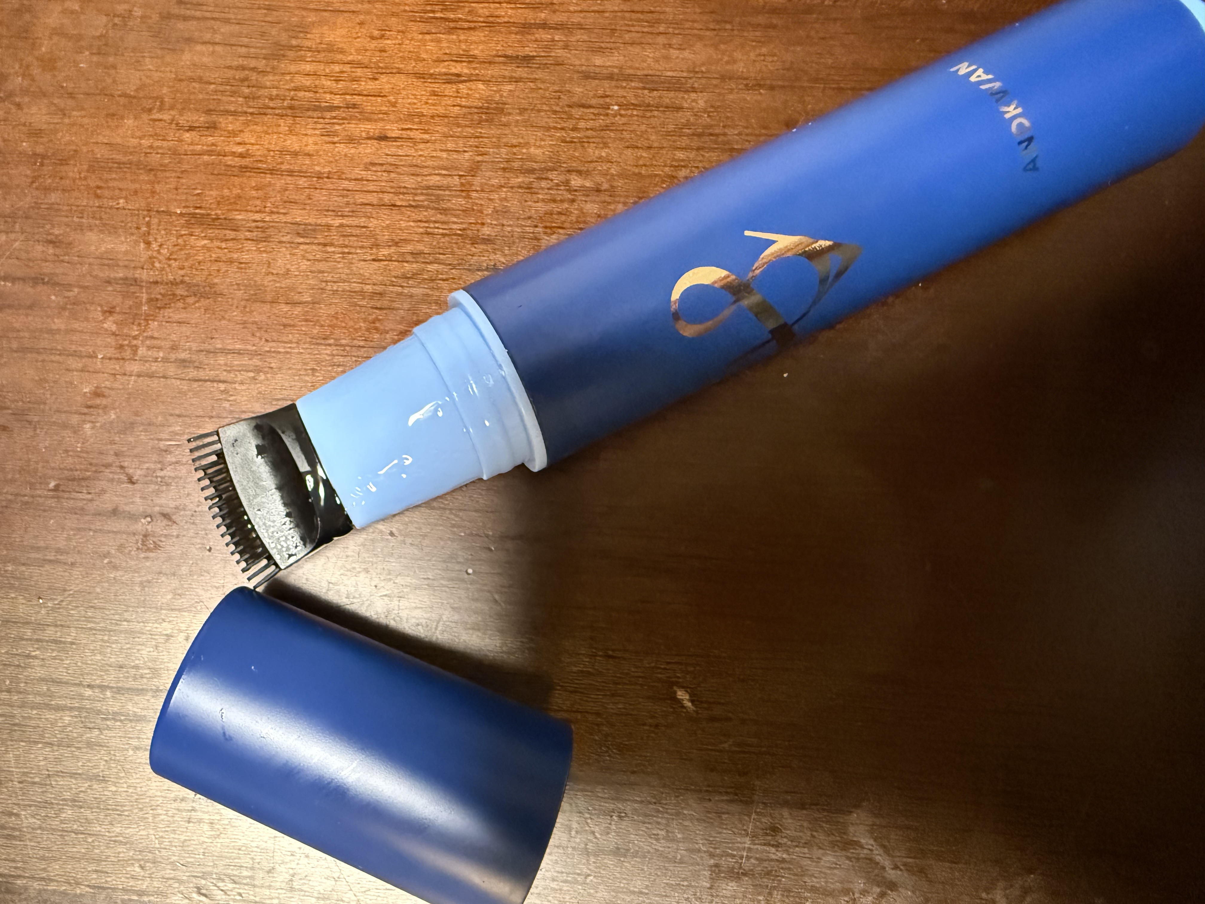 Scalp Root Calm & Barrier（コンブ一体型＋リフィル セット）/ANDKWAN/スカルプブラシを使ったクチコミ（1枚目）