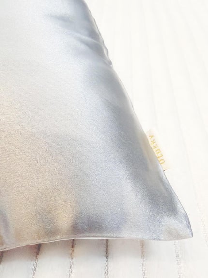 シルク枕カバー/Utukky/ヘアケアグッズを使ったクチコミ(4枚目)