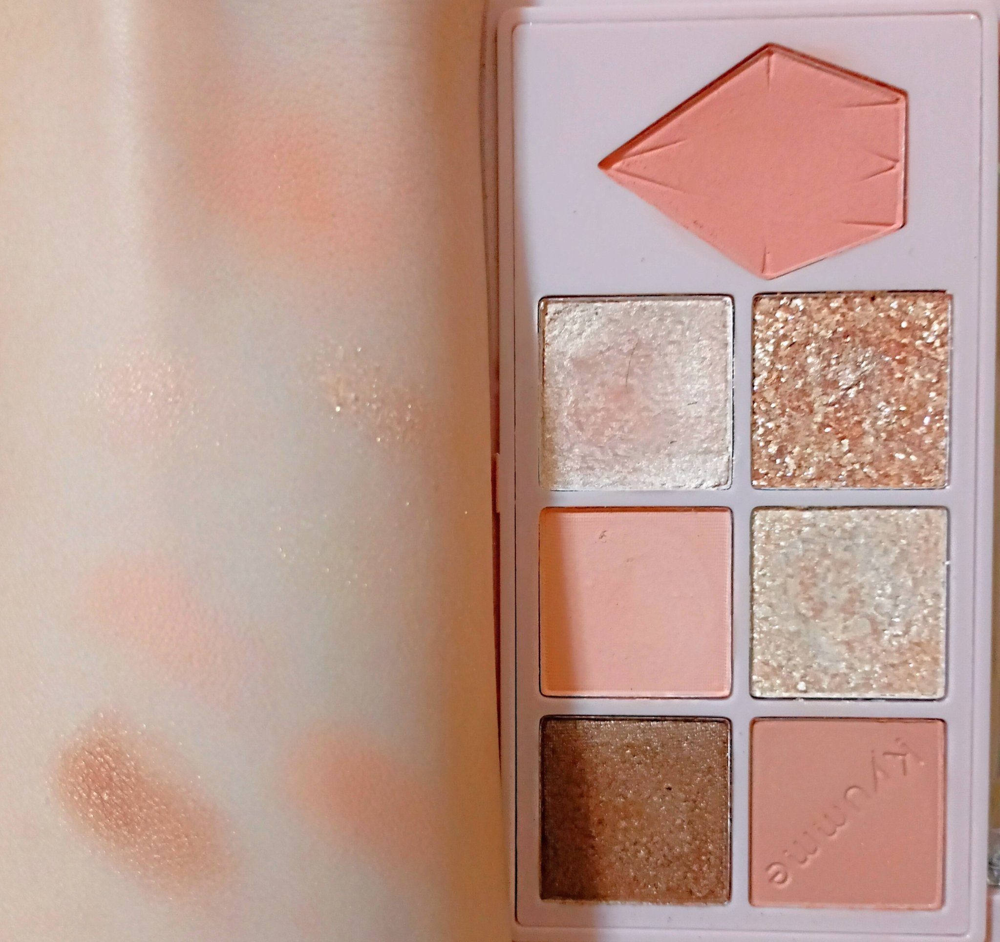 UR GLAM　BLOOMING EYE COLOR PALETTE/U R GLAM/アイシャドウパレットを使ったクチコミ（1枚目）