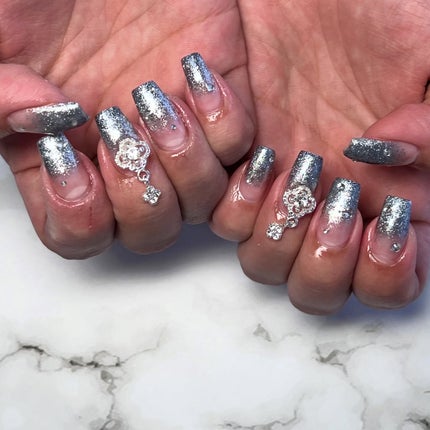 cst on LIPS 「menu…☑︎デザイン自由コース7.000円☑︎おまかせ☑︎そ..」(2枚目)