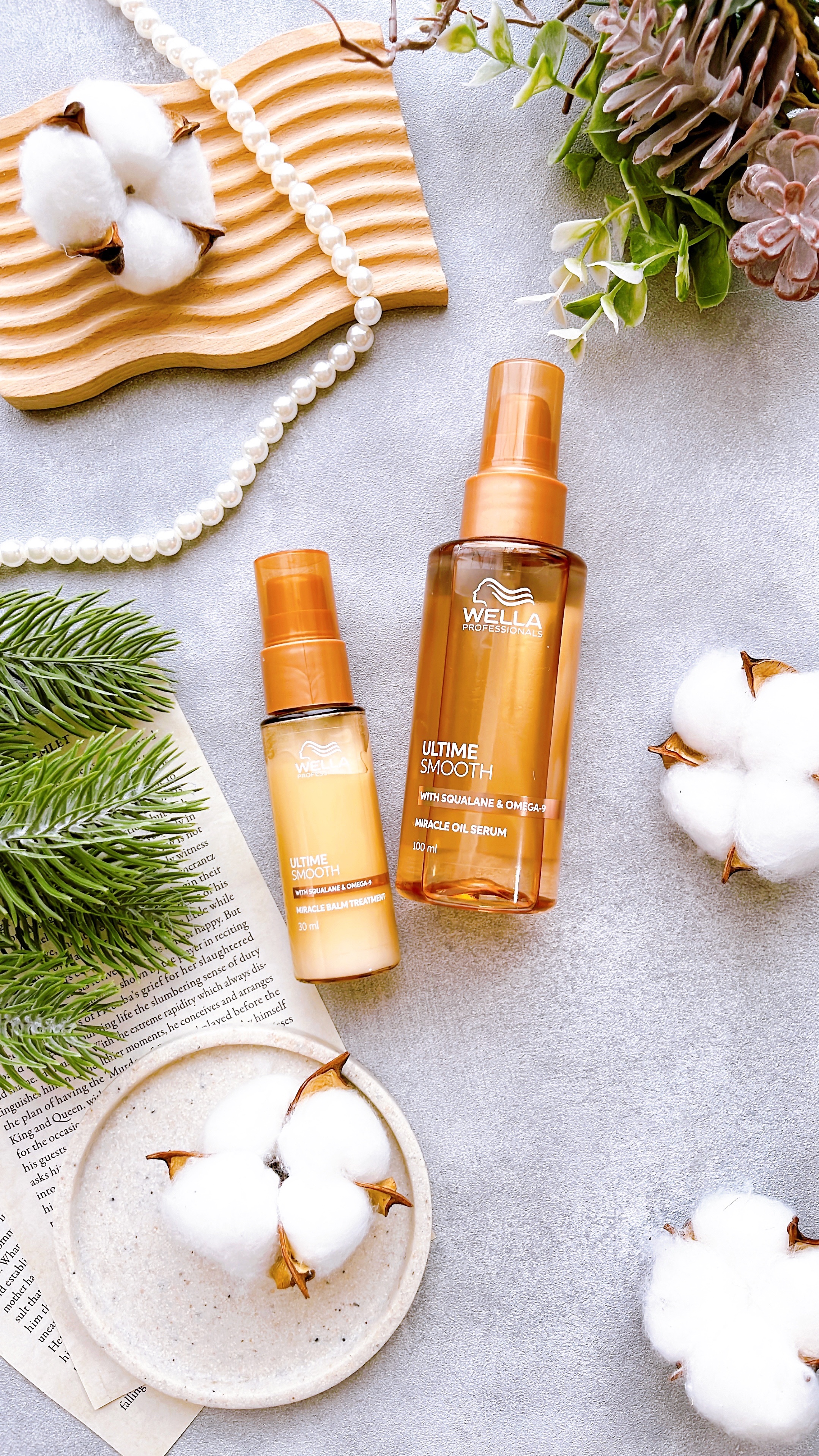 ダブル使いでツヤ髪キープ✨

髪の乾燥も気になる季節なので

ウエラジャパンの
アルタイム スムースミラクルバームトリートメント(ミニサイズ)
アルタイム スムース ミラクルオイルセラム

この2つを使っています♫

先にバームタイプを(5