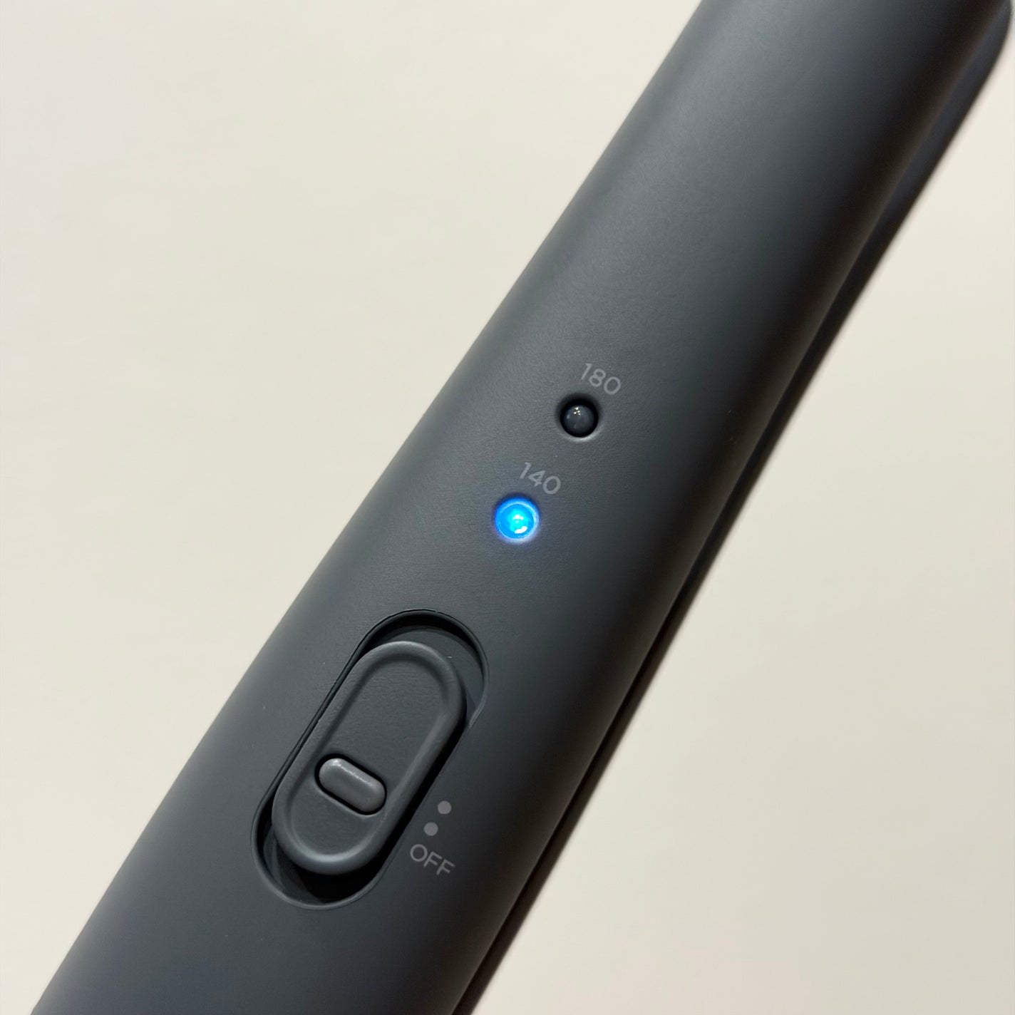 サロニア コードレス ストレートヘアアイロン/SALONIA/ストレートアイロンを使ったクチコミ(4枚目)