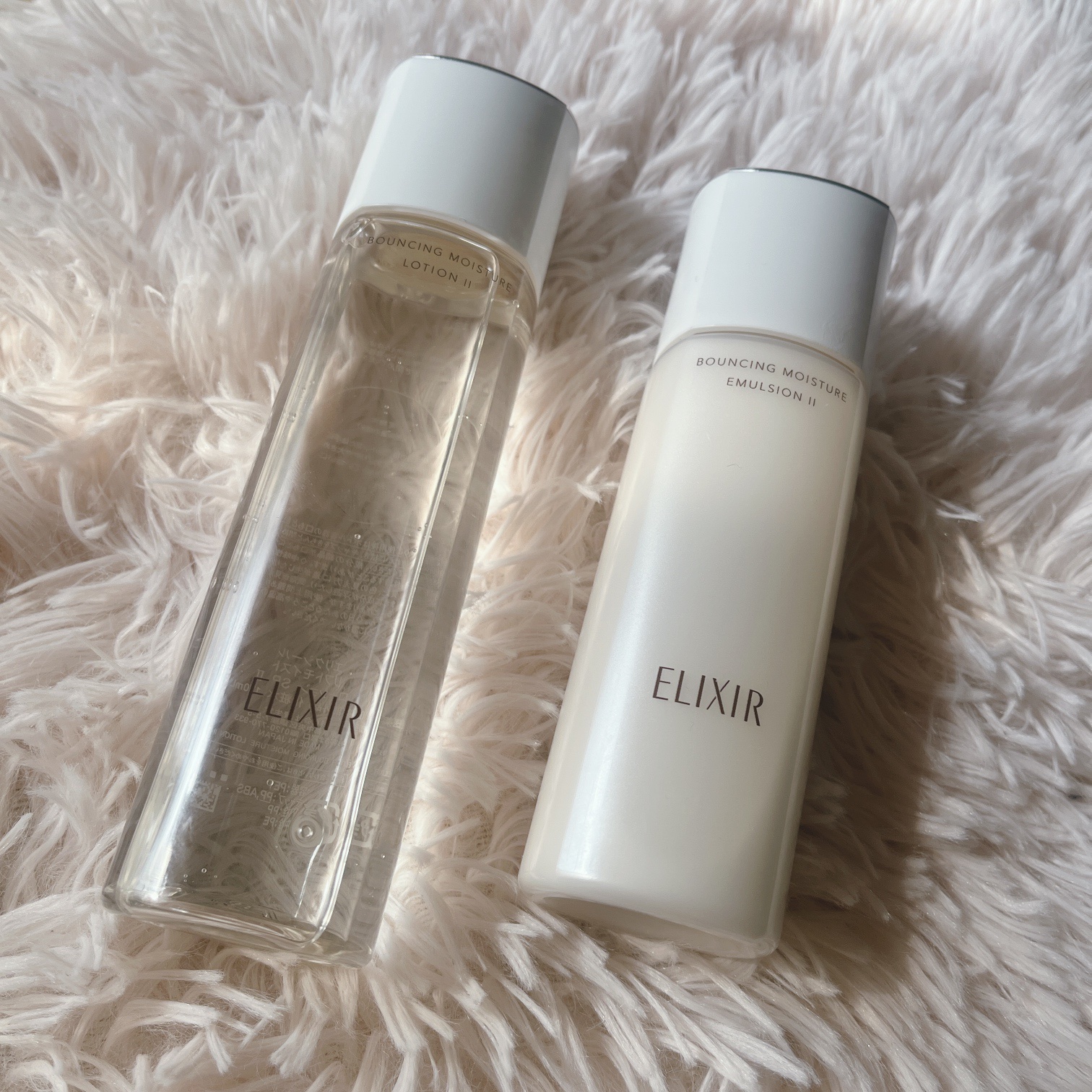 資生堂エリクシール シュペリエル 


🟣リフトモイスト ローション SP II（化粧水）

🟣リフトモイスト エマルジョン SP II（乳液)

化粧水はとろみある感じで、しっとり系。

香りは強め


乳液も保湿良くて良かった。

