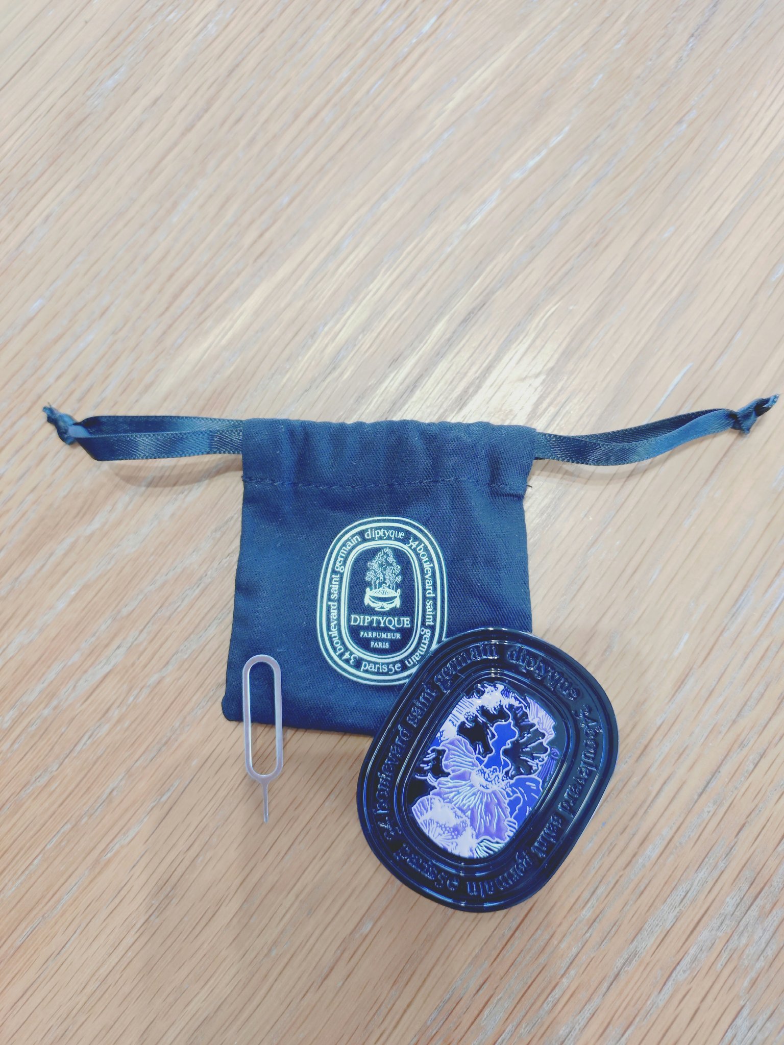 ソリッドパフューム　フルールドゥポー/diptyque/練り香水を使ったクチコミ（3枚目）
