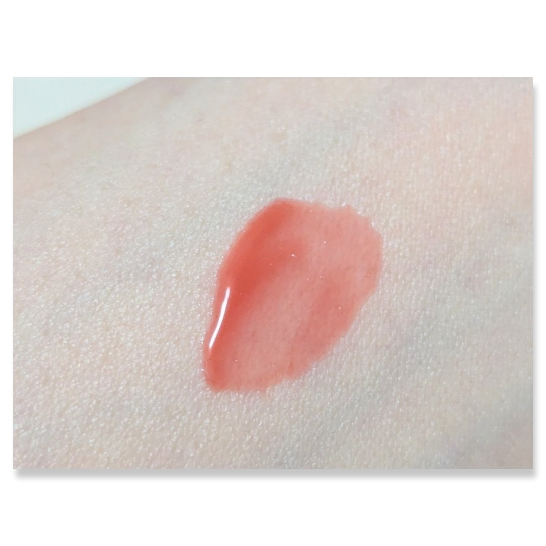 WATER  SHINE AND  MOISTEN  LIP HONEY/Gege bear/リップグロスを使ったクチコミ（3枚目）