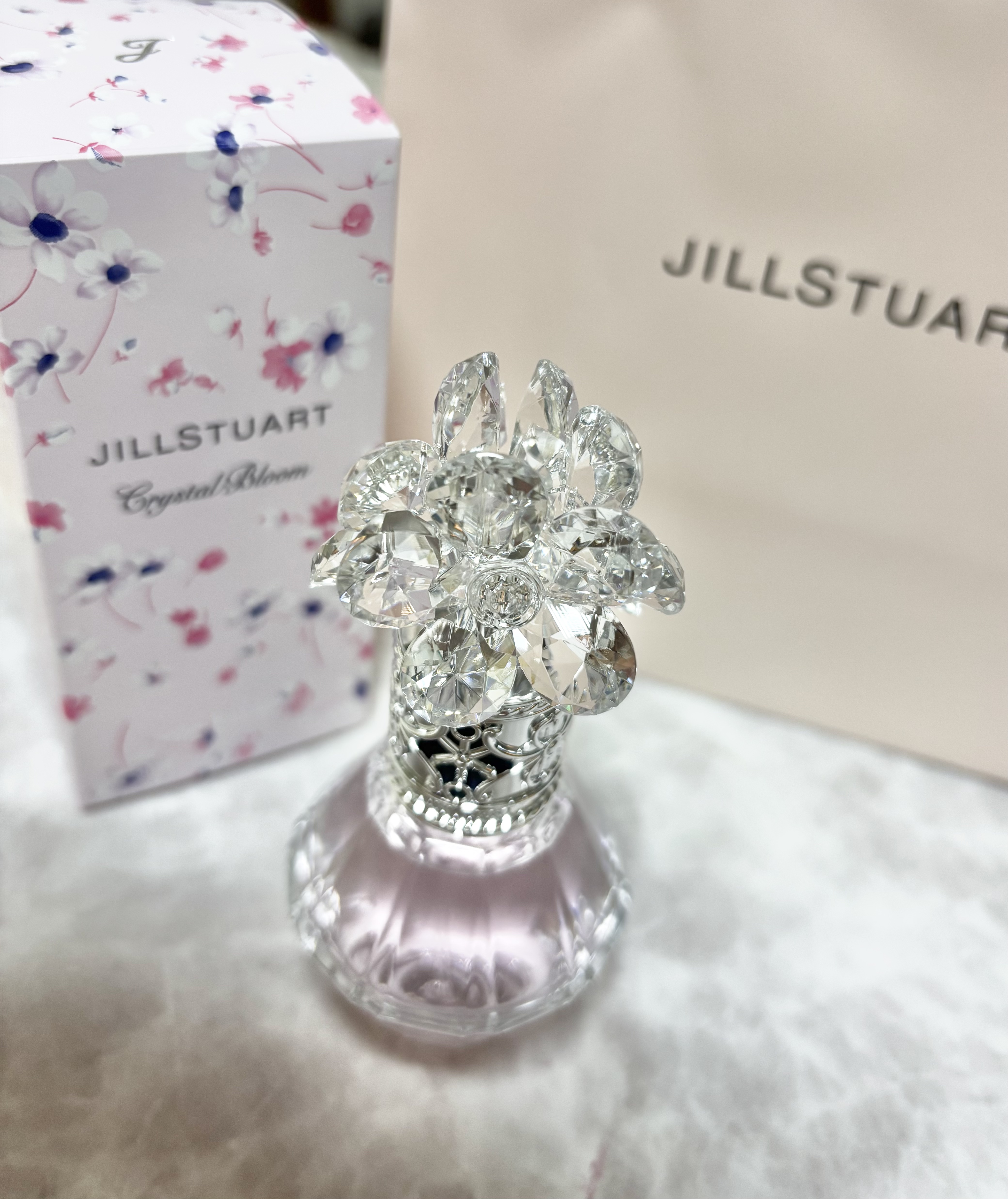 クリスタルブルーム　パフュームド ヘアミスト/JILL STUART/ヘアミストを使ったクチコミ（1枚目）
