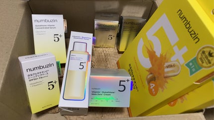 5番 白玉グルタチオンCふりかけマスク 4枚/numbuzin/シートマスク・パックの画像