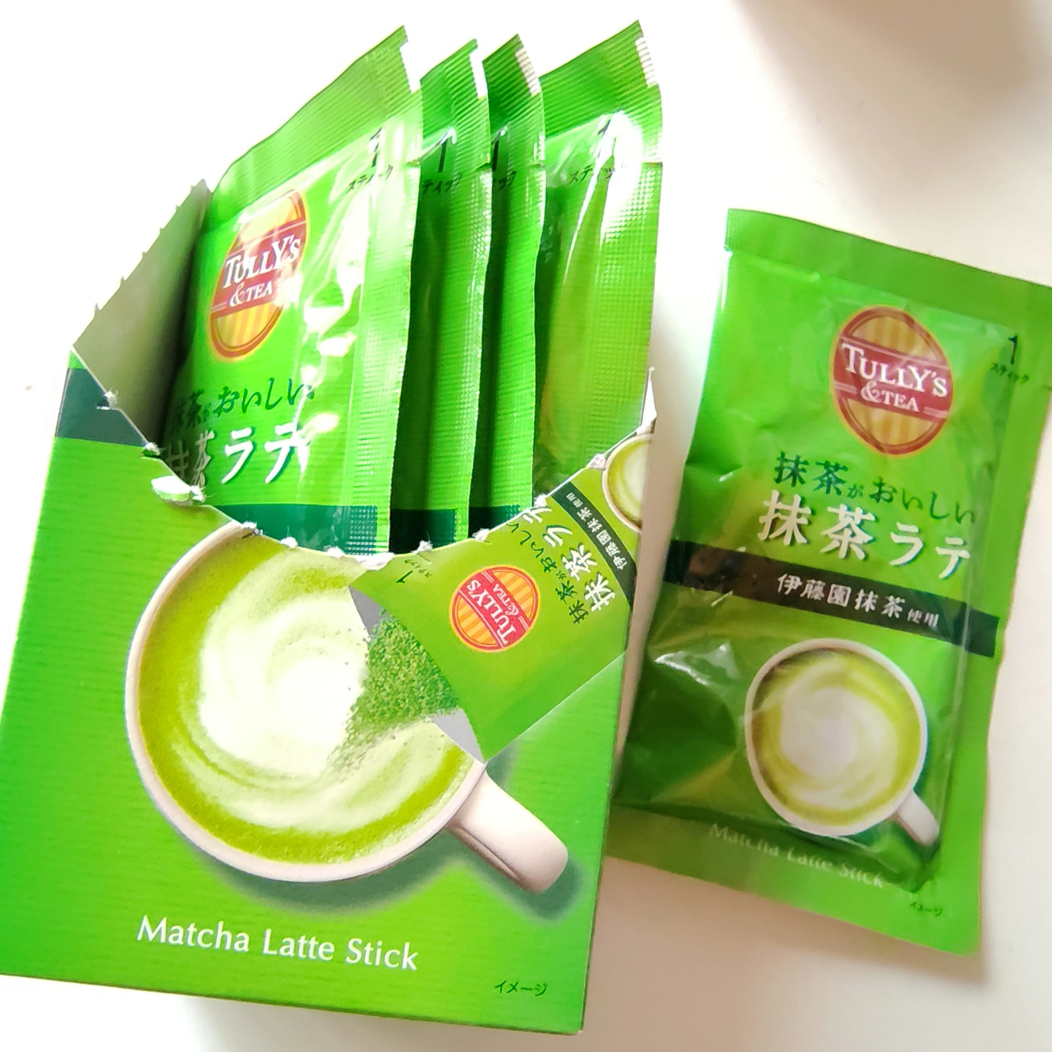 ＃タリーズ

────────────　
＃抹茶ラテ
飲み切り

ほどよく甘くて美味しい
体 温まる感じ

私は少し多めにお湯を入れて飲んでる

気になってる方はぜひチェックしてみてください
＃タリーズコーヒー抹茶ラテ　＃温活
