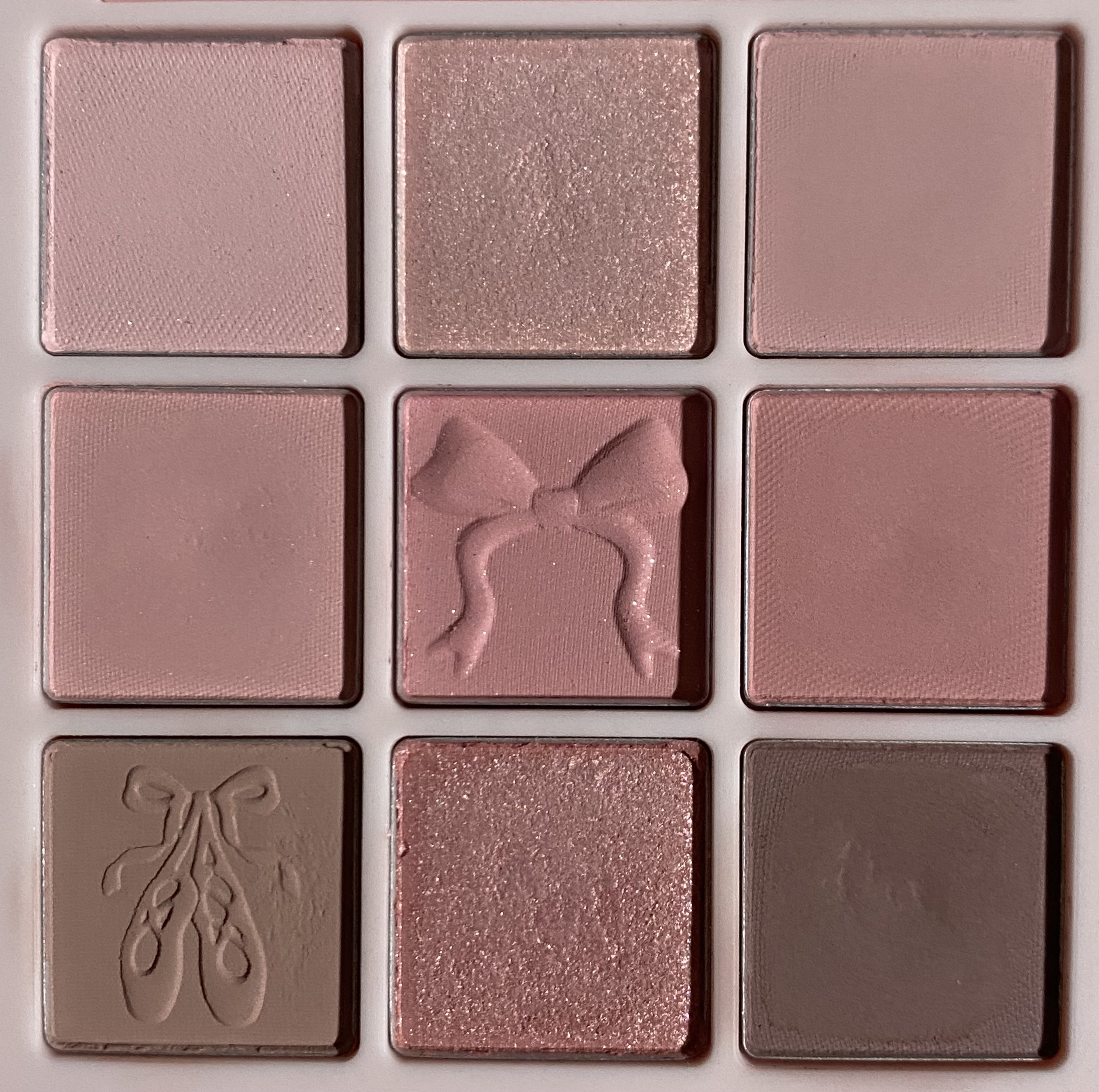 dasique シャドウパレットのクチコミ「dasiqueシャドウパレットラブエンジェル35
税込¥4,180

36の方が可愛くてついで.....」（1枚目）