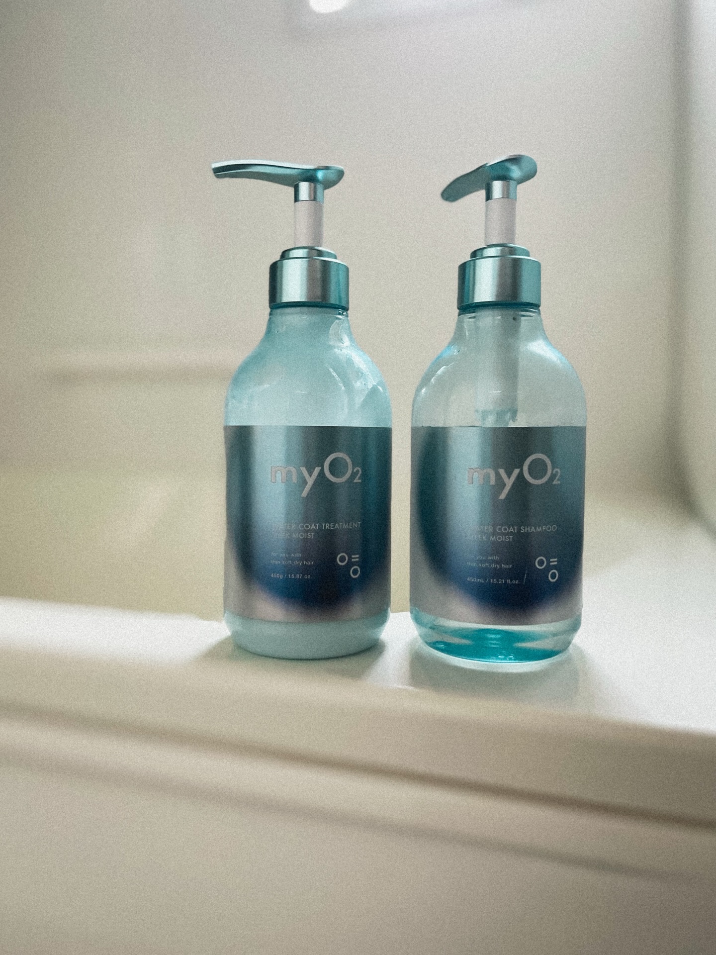 ・ #PR
⁡
myO2公式アカウント様
のプレゼントキャンペーンにて当選しました🍀*゜
⁡
以下、実際に使用した個人の感想です🤍
⁡
┈┈┈┈┈┈┈┈┈┈
⁡
myO2 スリークモイスト
⁡
普通～細い髪・柔らかい髪が絡まずサラサラ仕