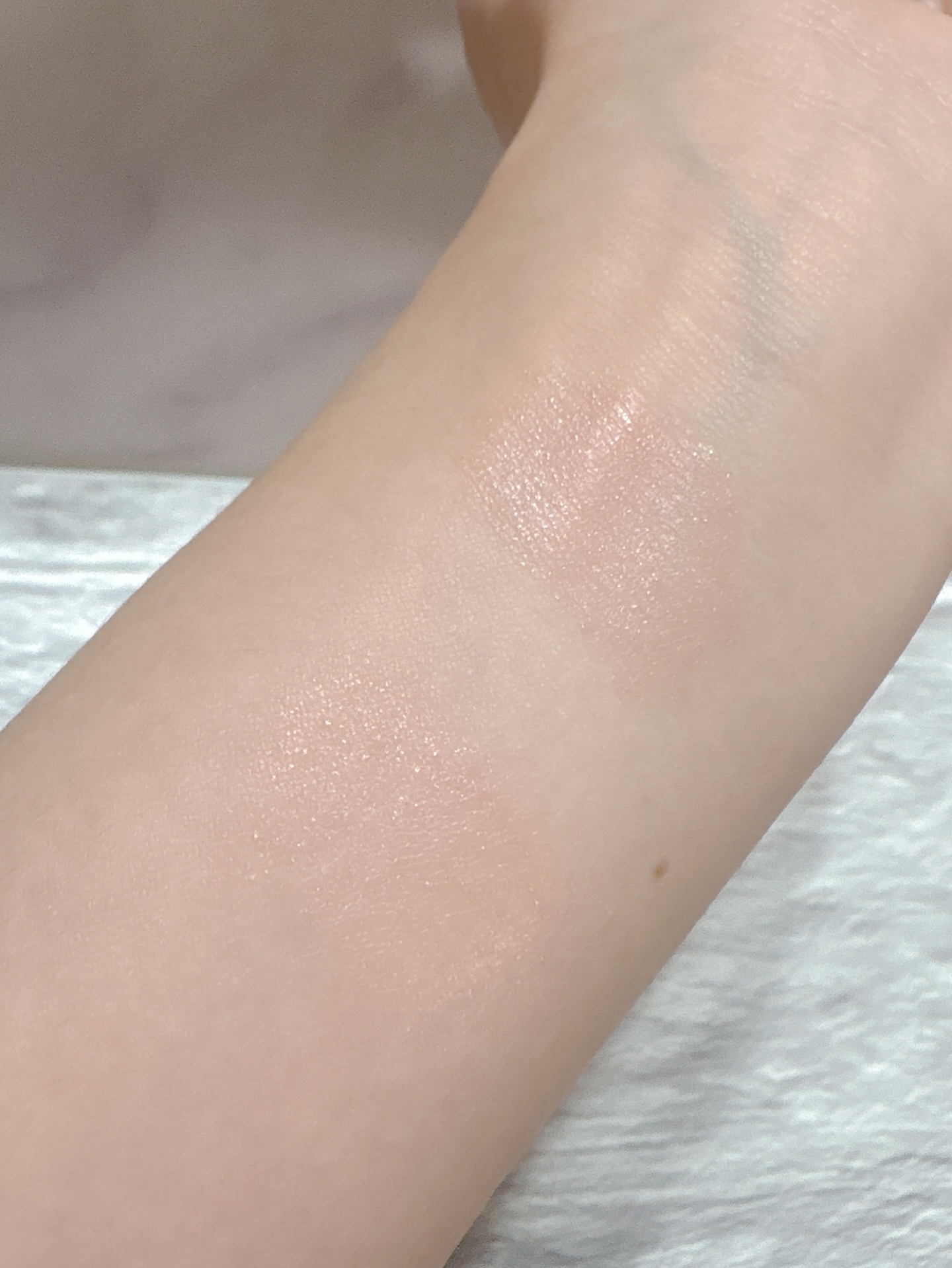 アーティストクッションブラッシュ デューイーコーラル/JUNG SAEM MOOL/リキッドチークを使ったクチコミ（3枚目）