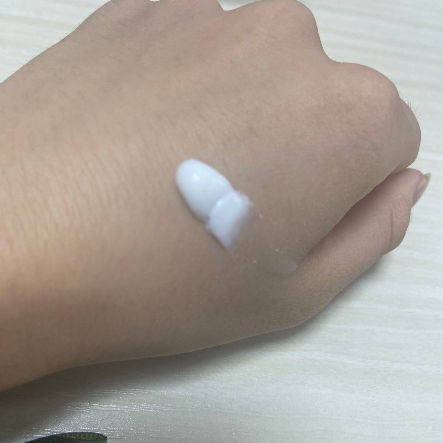 ビューティーチャージ ハニーミルクティーの香り/アトリックス/ハンドクリームを使ったクチコミ(3枚目)