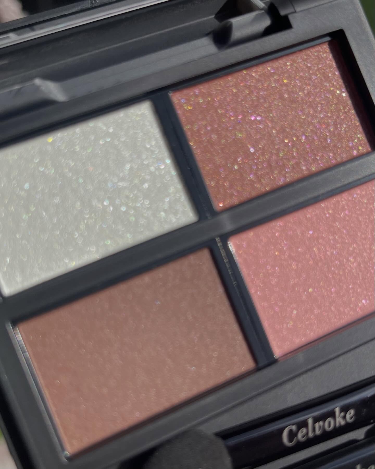 セルヴォーク ヴァティック アイパレット/Celvoke/アイシャドウパレットを使ったクチコミ（2枚目）