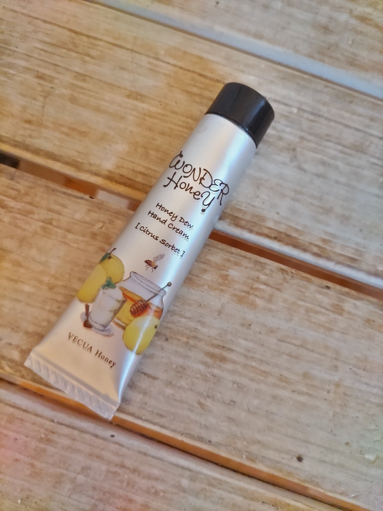 ワンダーハニー はちみつの森のハンドクリームギフト/VECUA Honey/トライアルキットを使ったクチコミ（1枚目）
