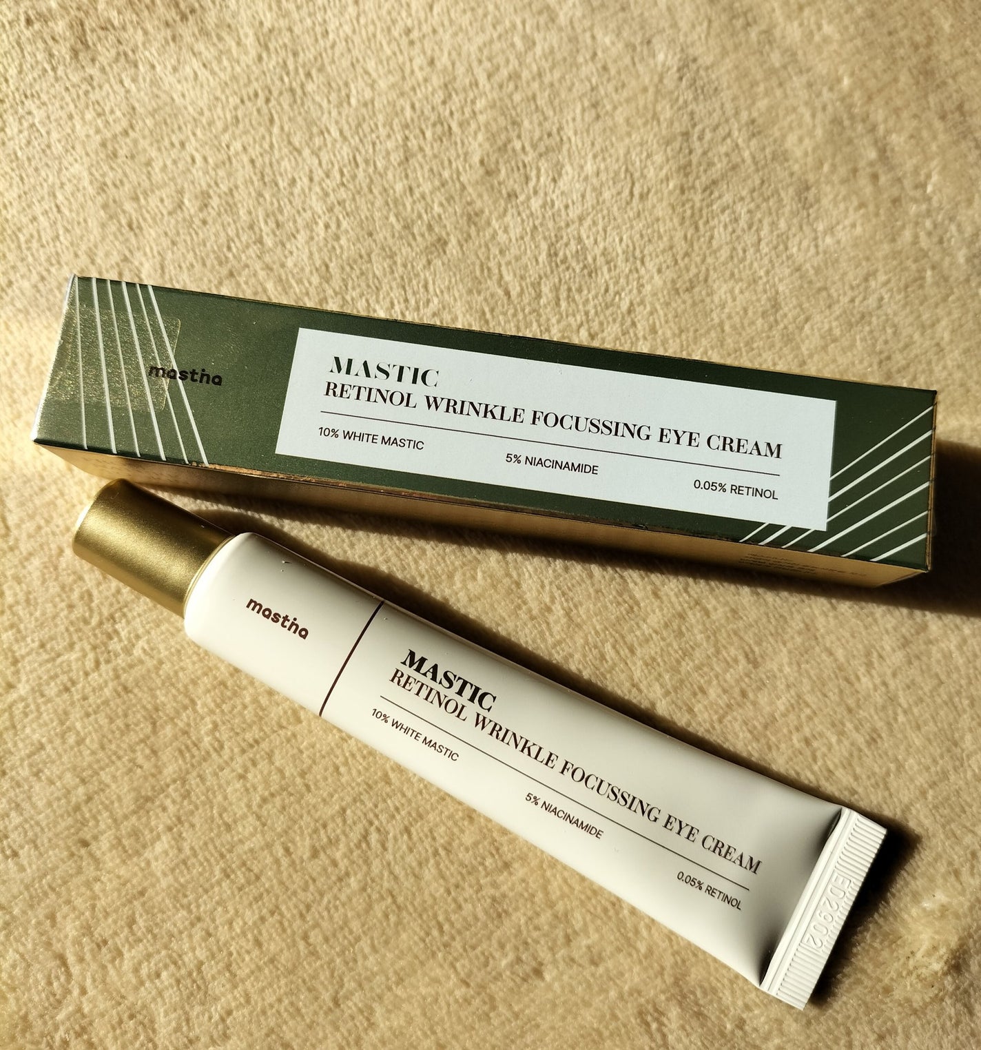 ホワイトマスティックレチノールリンクルフォーカスアイクリーム Mastina
