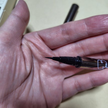 リキッドアイライナーR5 極細筆/ラブ・ライナー/リキッドアイライナーを使ったクチコミ(4枚目)