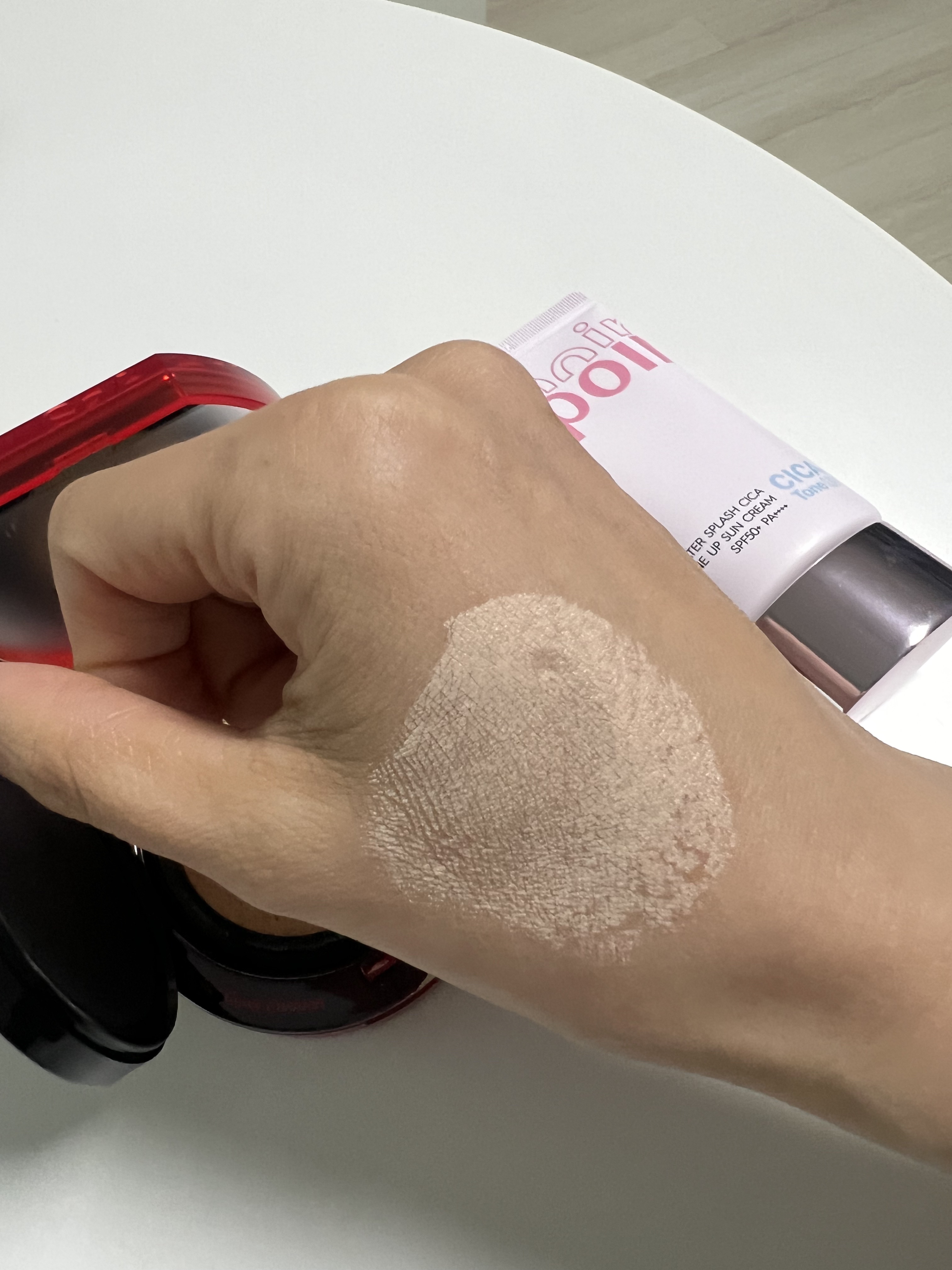 ウォータースプラッシュシカトーンアップクリーム/espoir/化粧下地を使ったクチコミ（2枚目）