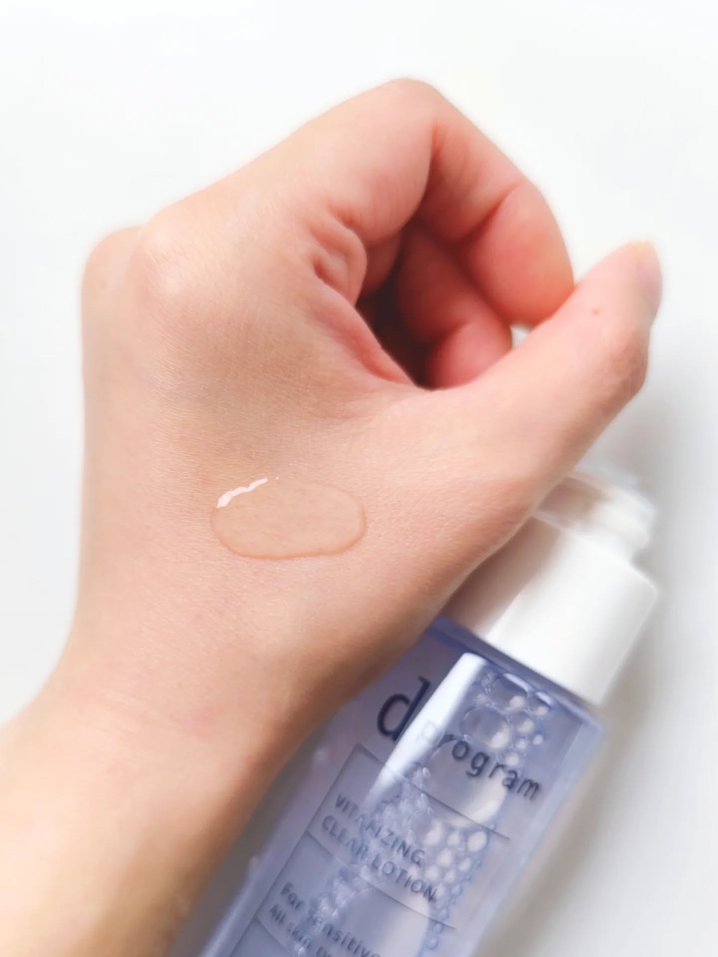 d　プログラム　バイタライジング＆クリア　ローション　EX/d プログラム/化粧水を使ったクチコミ（2枚目）