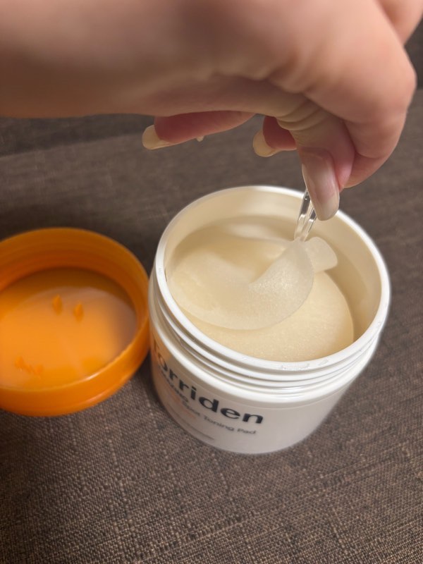 セルメイジング ビタC ブライトニングパッド/Torriden/トナーパッドを使ったクチコミ（2枚目）