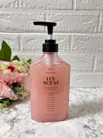 スクラブボディウォッシュ フラワーマーケット ホワイトチューリップ/LUV SCENT/ボディスクラブを使ったクチコミ(2枚目)