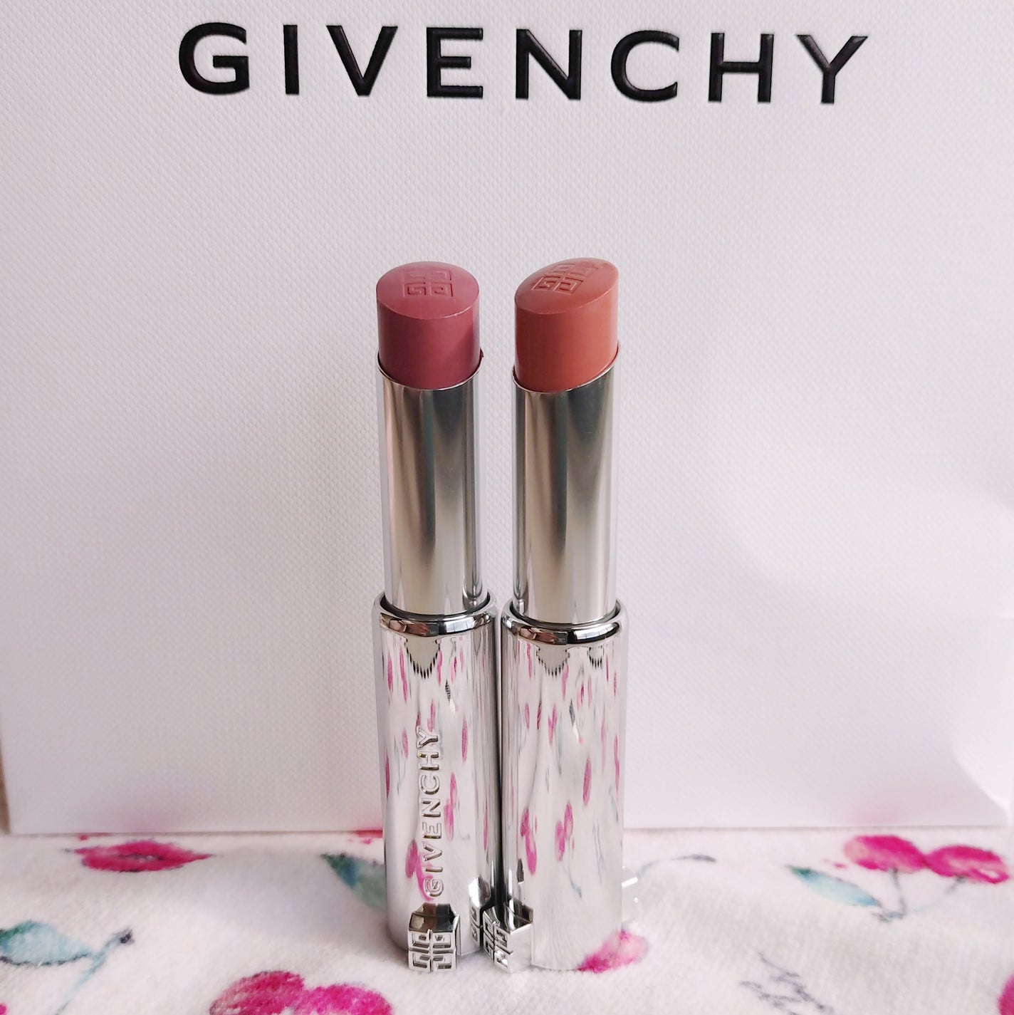 ローズ・パーフェクト・シャイン/GIVENCHY/口紅を使ったクチコミ(1枚目)