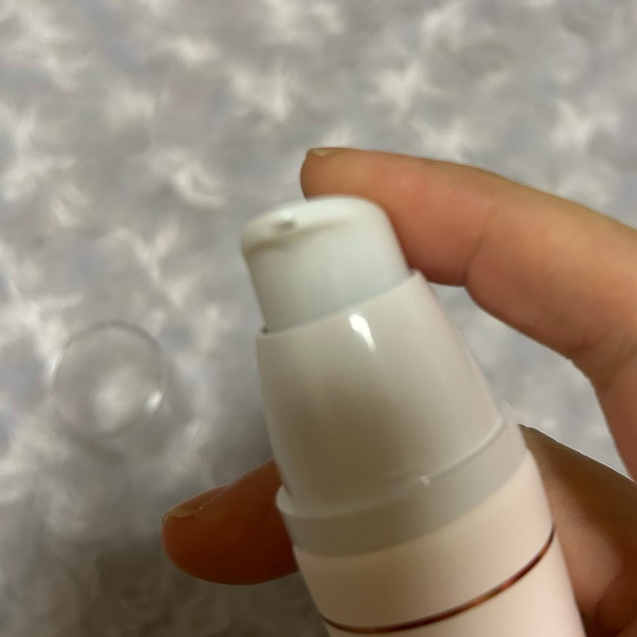 ホワイトニングドレストーンアップクリーム/COSNORI/化粧下地を使ったクチコミ(3枚目)