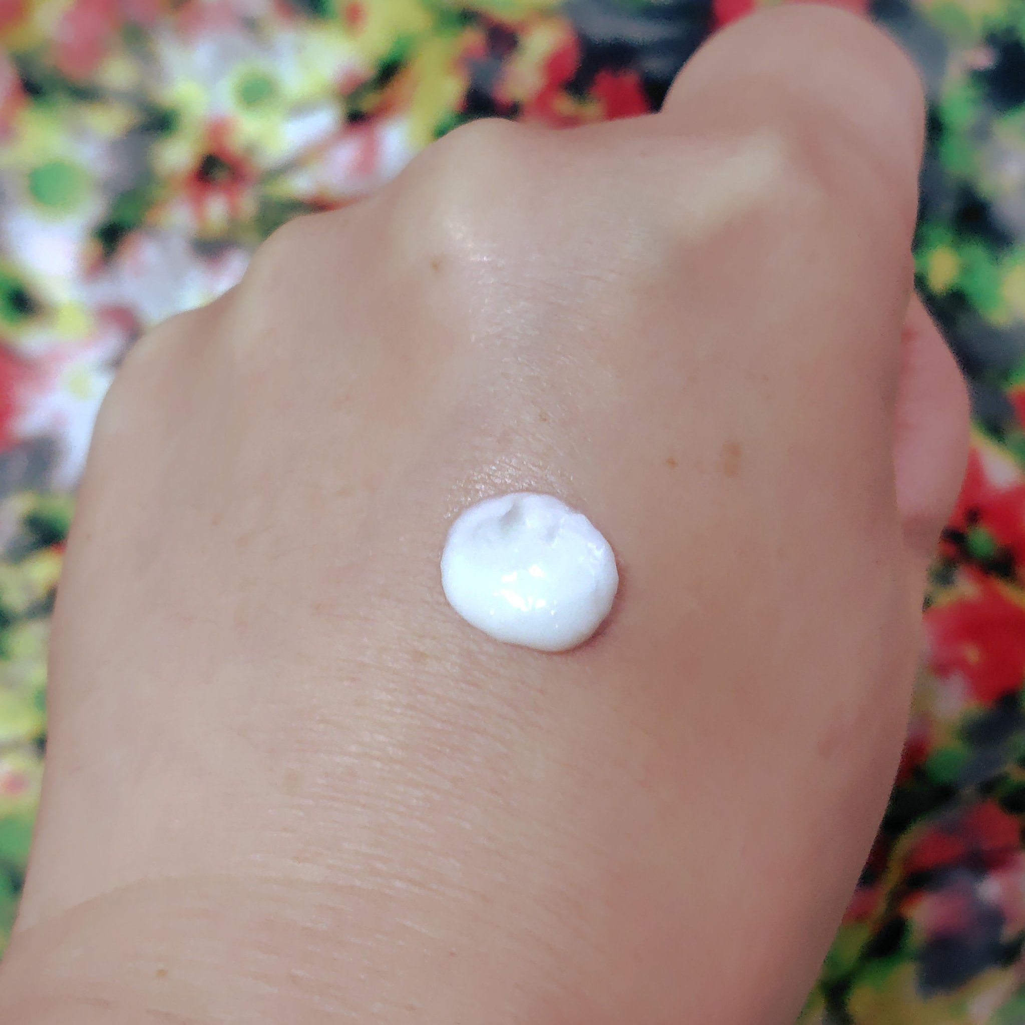 ボラージ クリーム/ちふれ/ボディクリームを使ったクチコミ（3枚目）