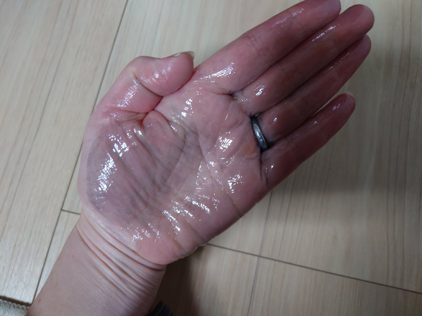 ににょ on LIPS 「AHRESローメルトクレンジングバームクロお試しさせて頂きまし..」(5枚目)