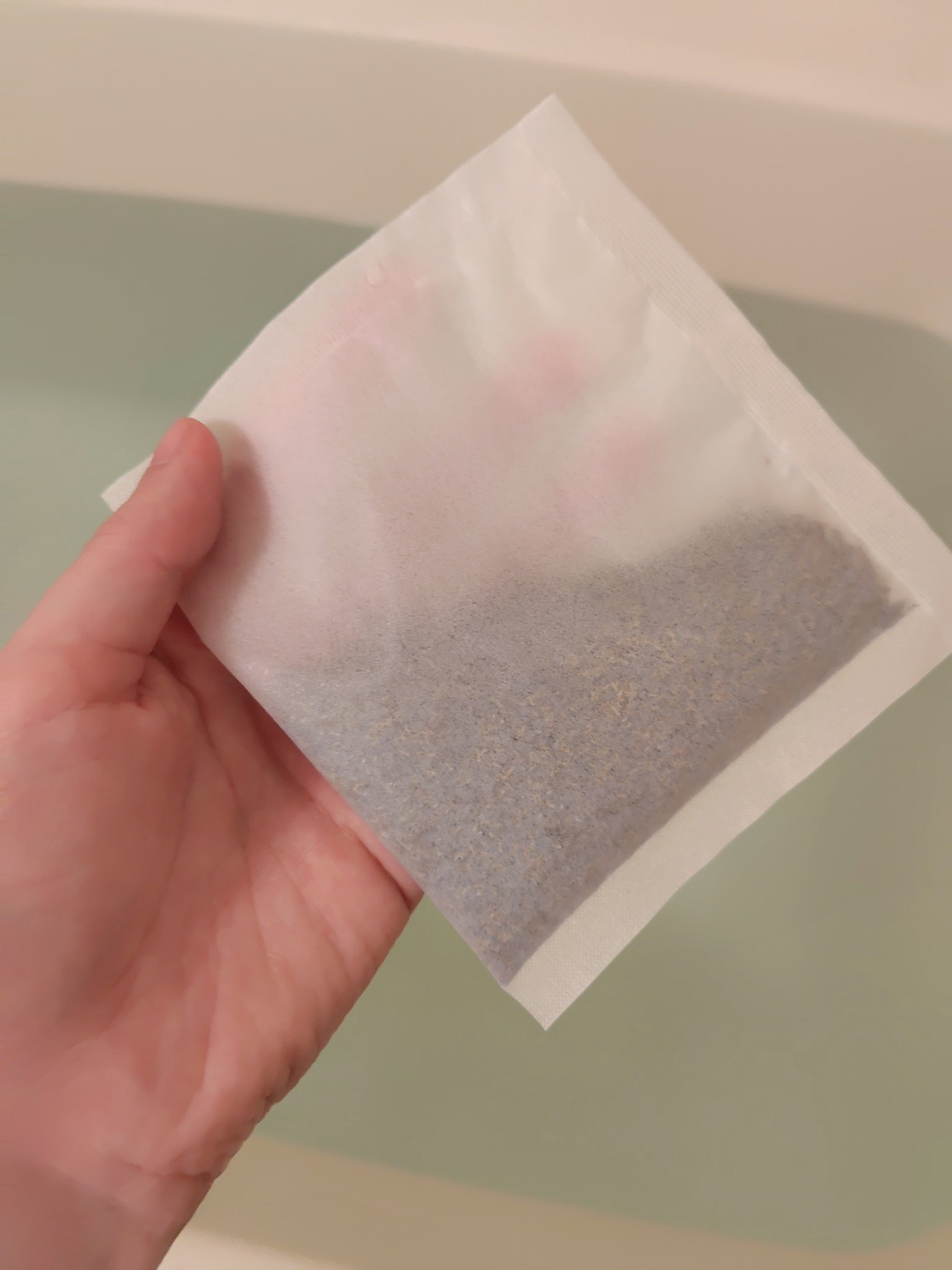 空想バスルーム グッドナイト流星群/charley/無機塩系入浴剤を使ったクチコミ（3枚目）