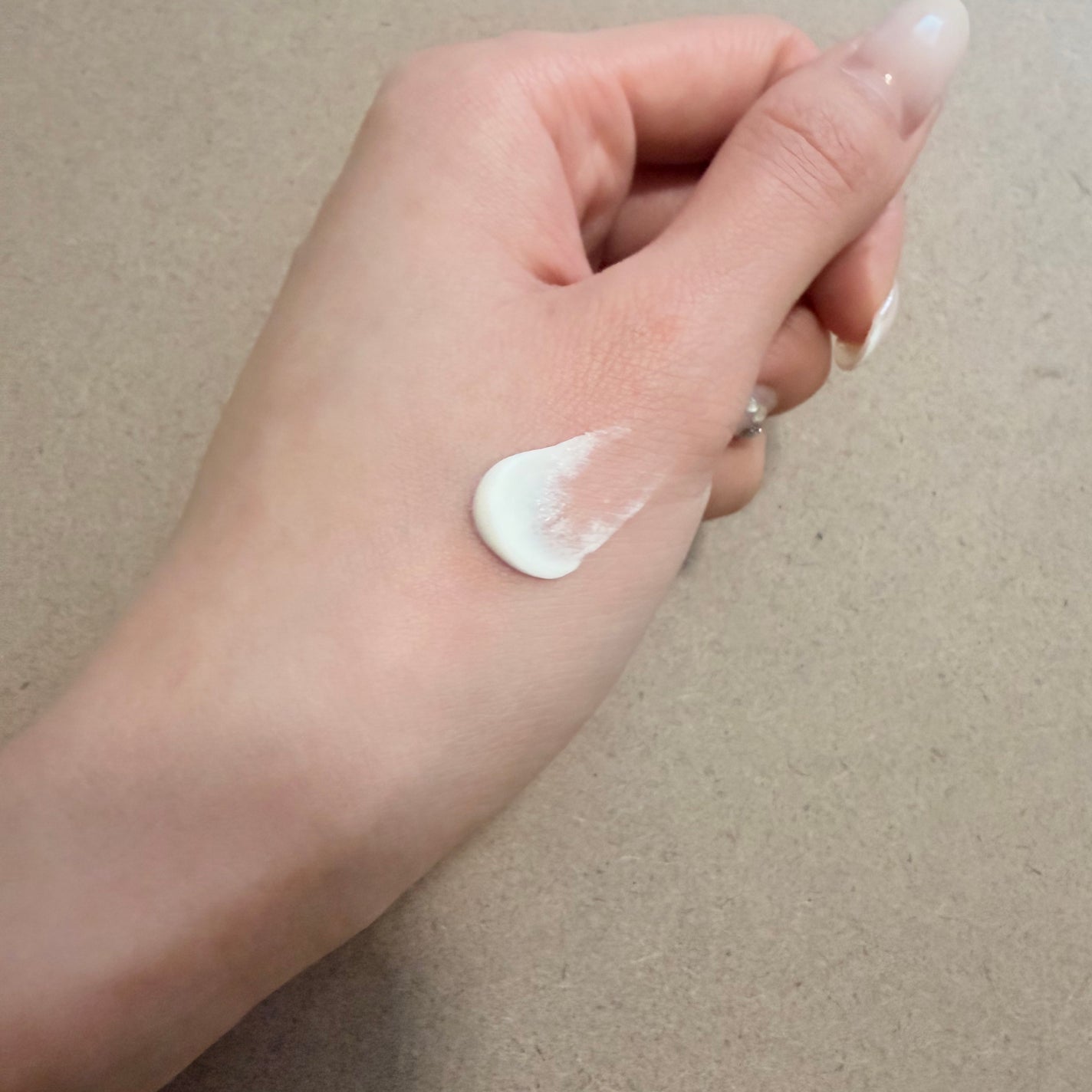 by365 パウダリーUVクリーム トーンアップ/ナリスアップ/日焼け止め・UVケアを使ったクチコミ(3枚目)