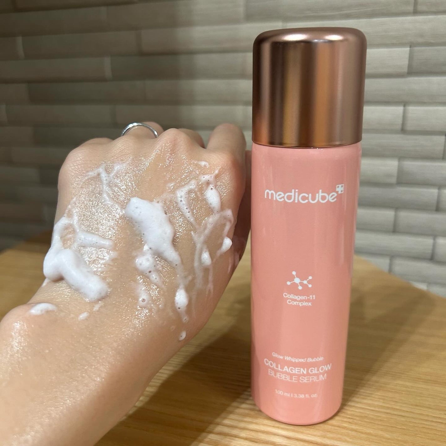 コラーゲンバブルセラム/MEDICUBE/美容液を使ったクチコミ(8枚目)