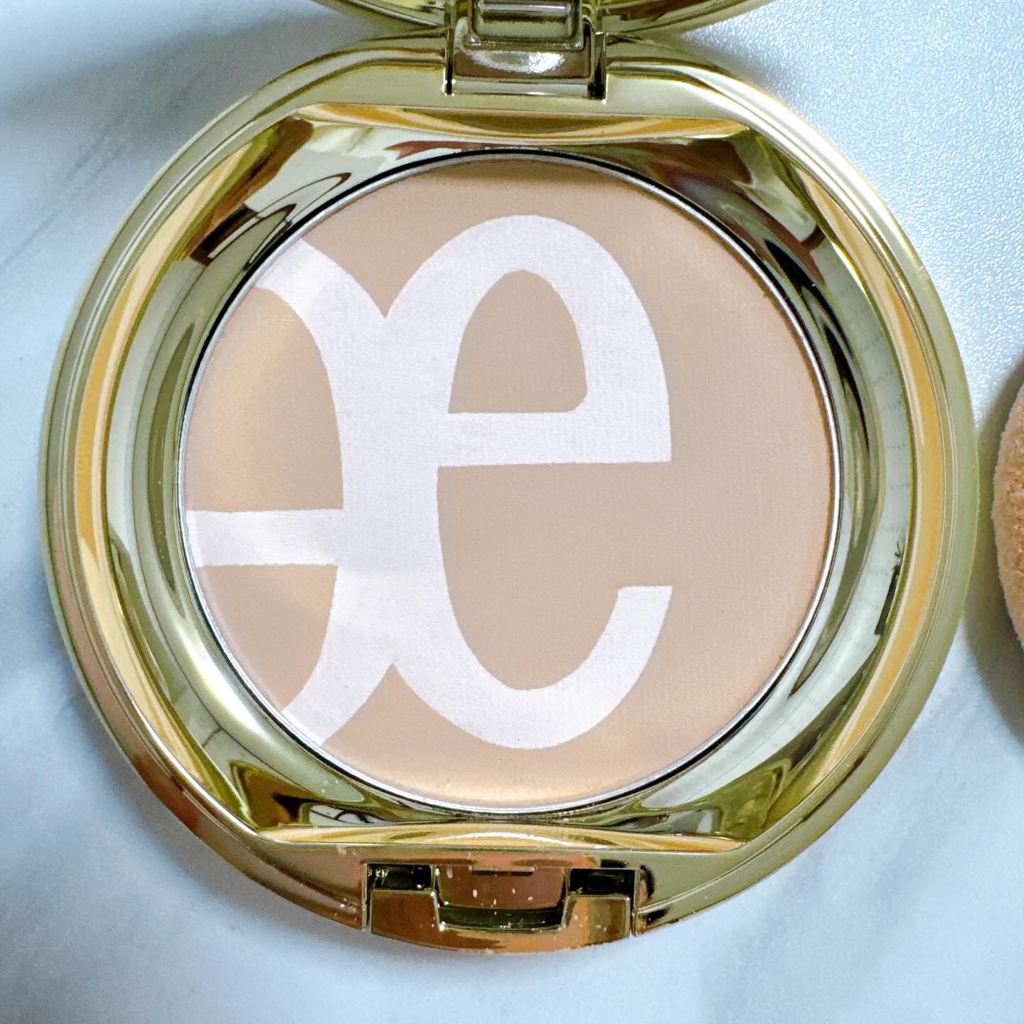 リファイン ヴェルヴェティ ファンデーション/Elégance/パウダーファンデーションを使ったクチコミ（2枚目）