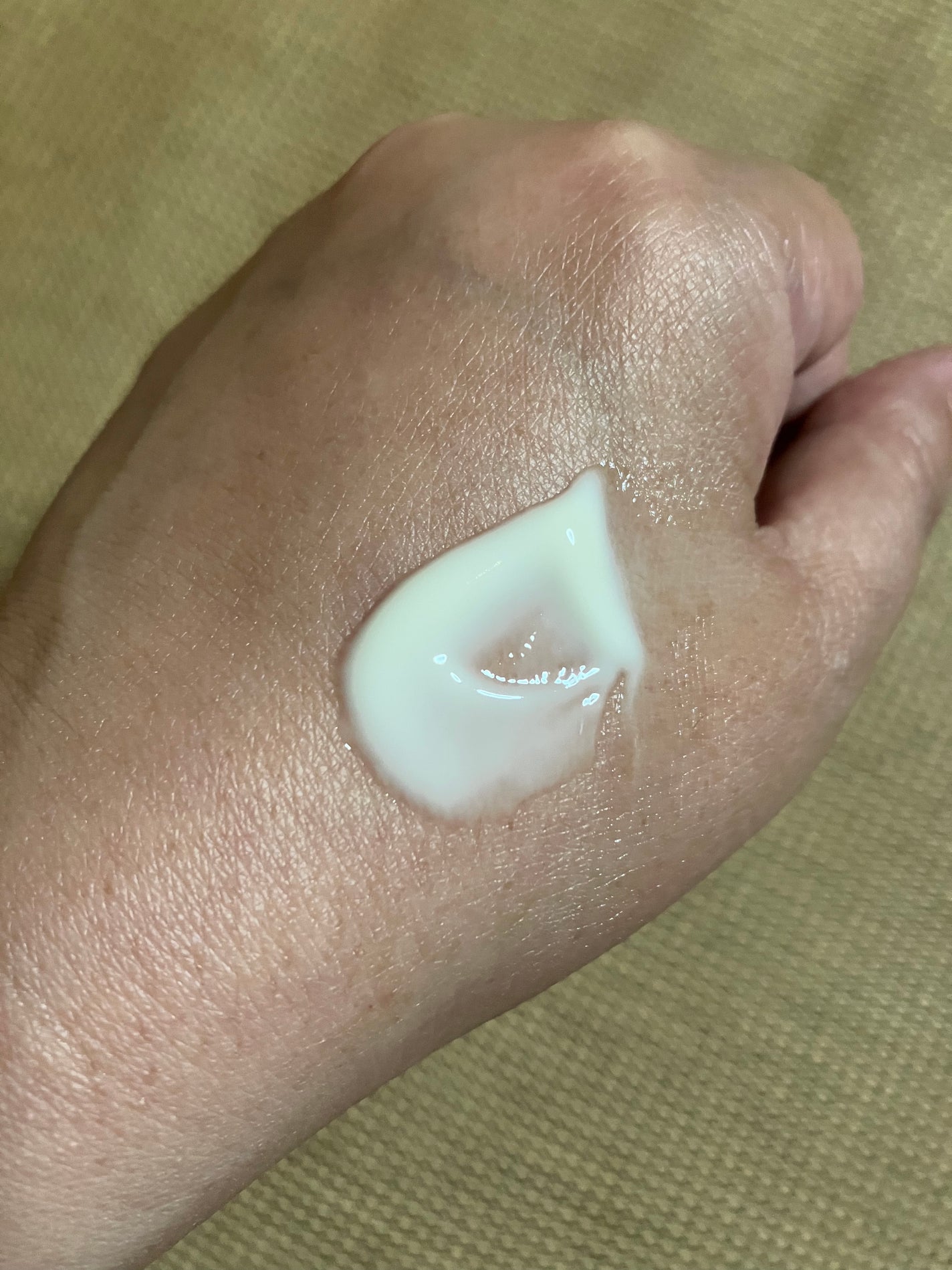 レチノパワー リンクルクリーム /エリクシール/アイケア・アイクリームを使ったクチコミ(4枚目)